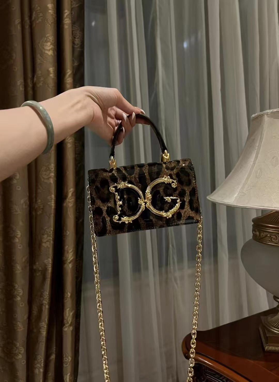 [TOP] Dolce & Gabbana D&G Handle Bag Patent Leopard 18x10x5cm - Black