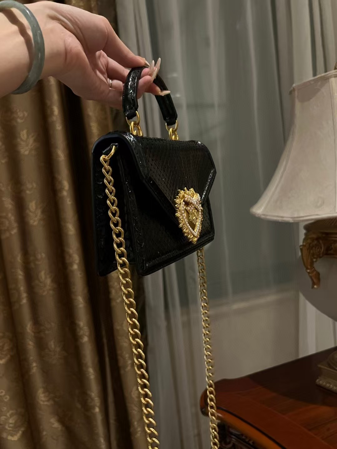 [TOP] Dolce & Gabbana D&G Devotion Tote Handle Bag Snake Skin 19x13.5x5cm - Black