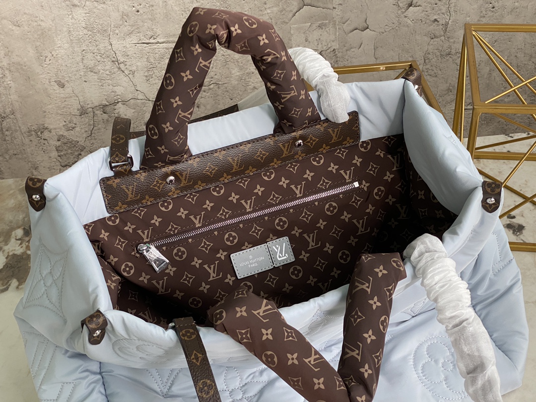 [TOP] Louis Vuitton LV On The Go Monogram Tote Bag Econyl 41x34x19cm - Light Blue