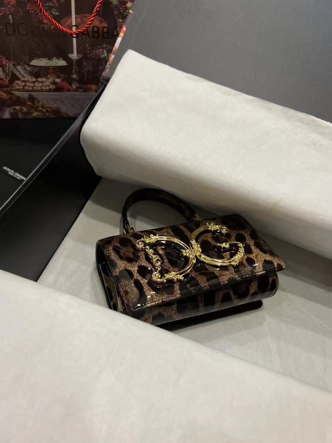 [TOP] Dolce & Gabbana D&G Handle Bag Patent Leopard 18x10x5cm - Black