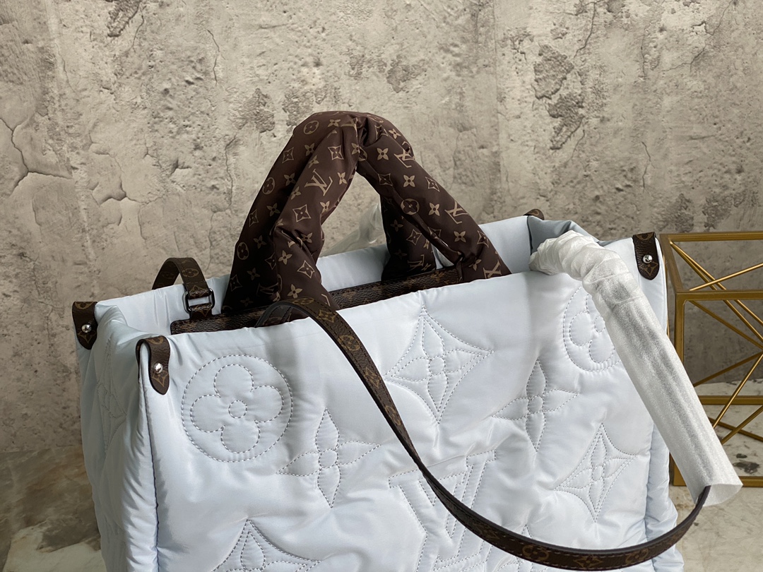 [TOP] Louis Vuitton LV On The Go Monogram Tote Bag Econyl 41x34x19cm - Light Blue