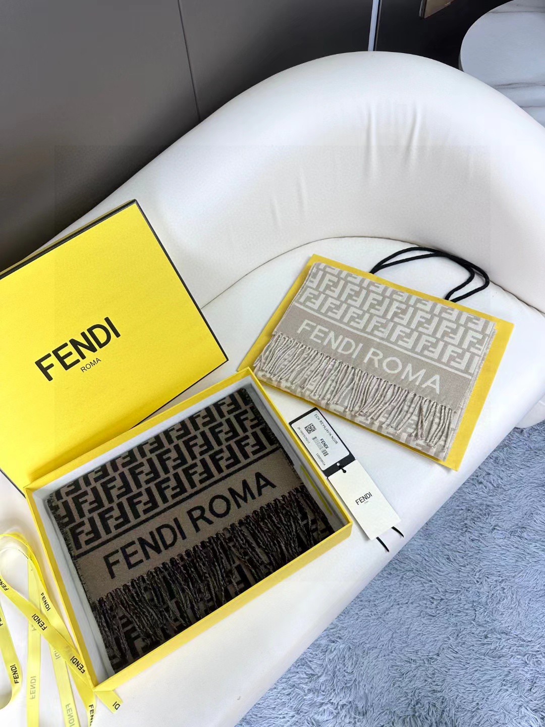 [TOP] FENDI Cashmere Scarf 200x30cm - 4 Colors