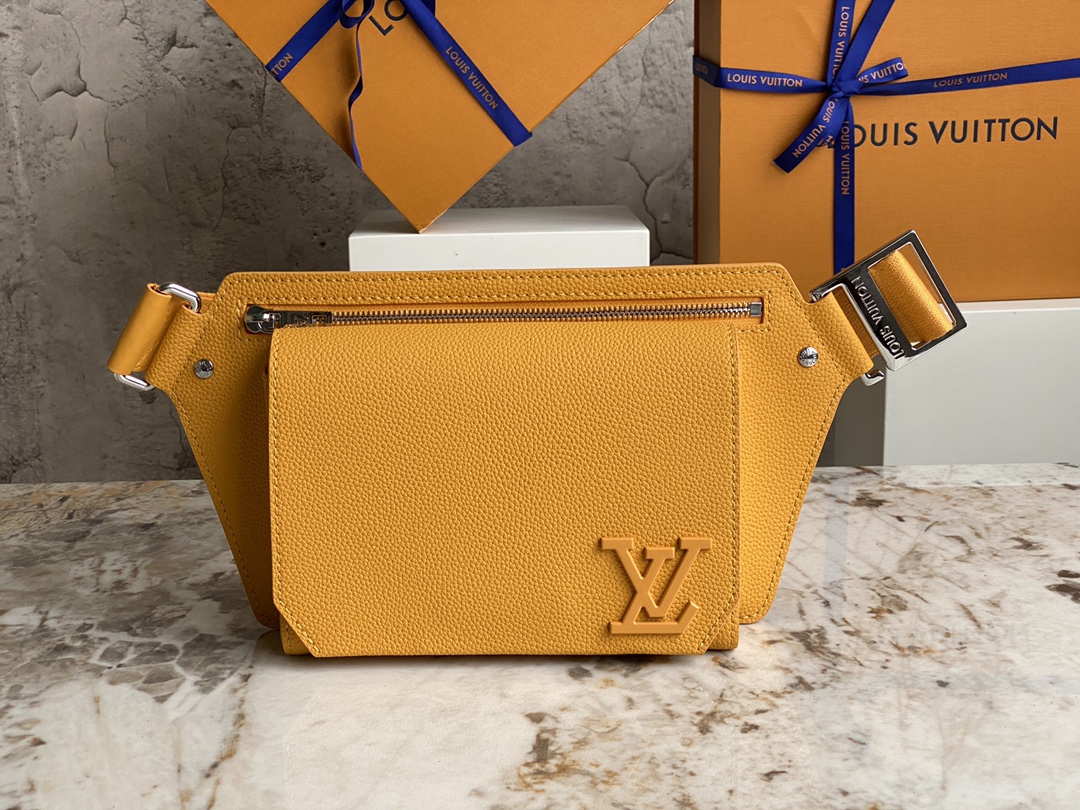 [TOP] Louis Vuitton LV Men's Aerogram Bag 30 x 16 x 3 cm  - 2 Color