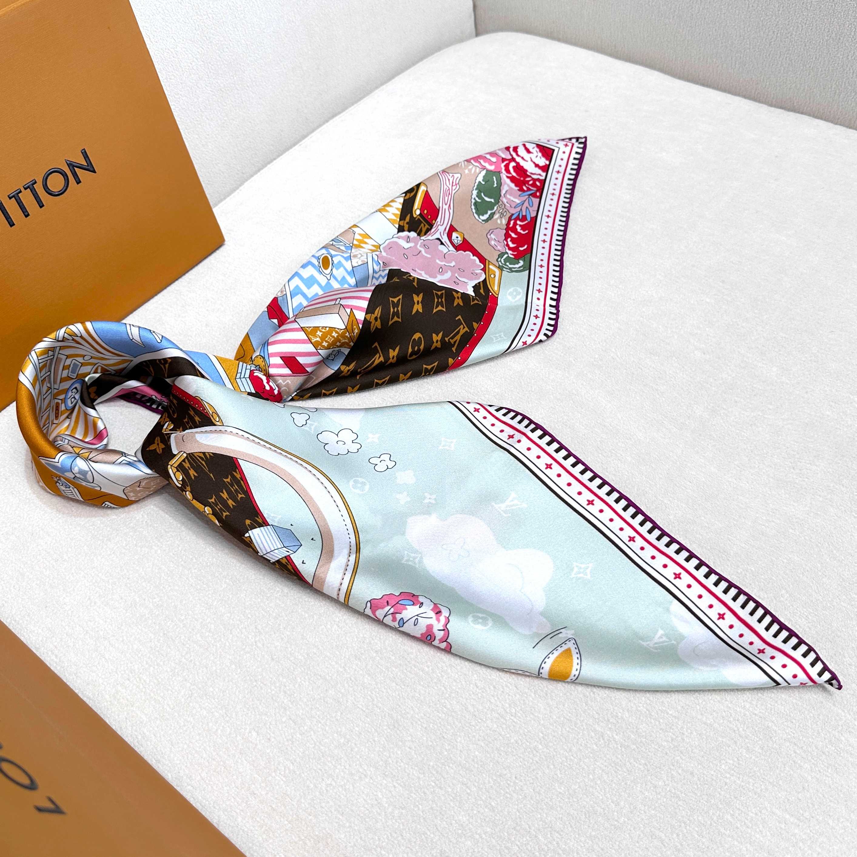 [TOP] Louis Vuitton LV Monogram Square Scarf 90 x 90 cm - Pink