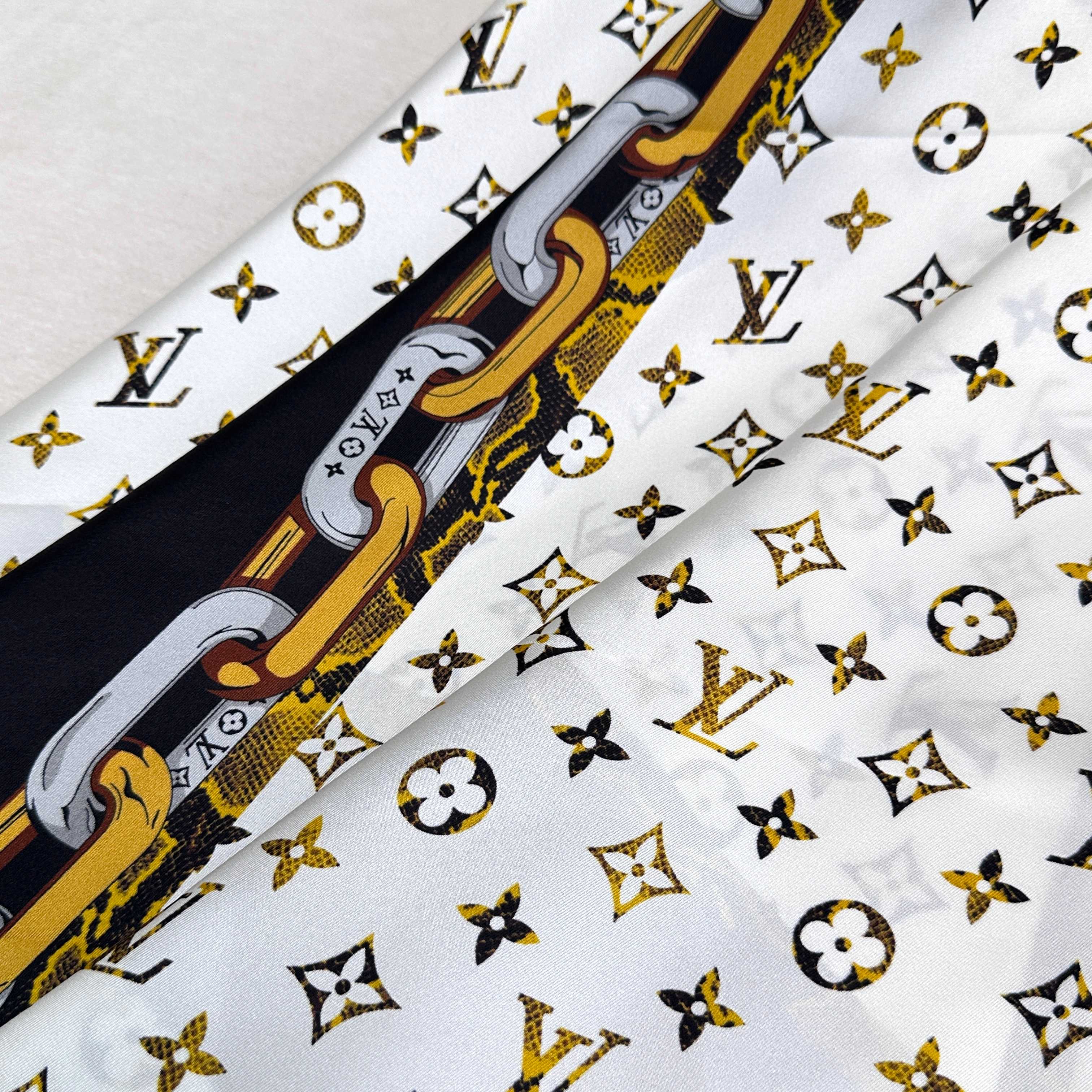 [TOP] Louis Vuitton LV Monogram Square Scarf 90 x 90 cm - White