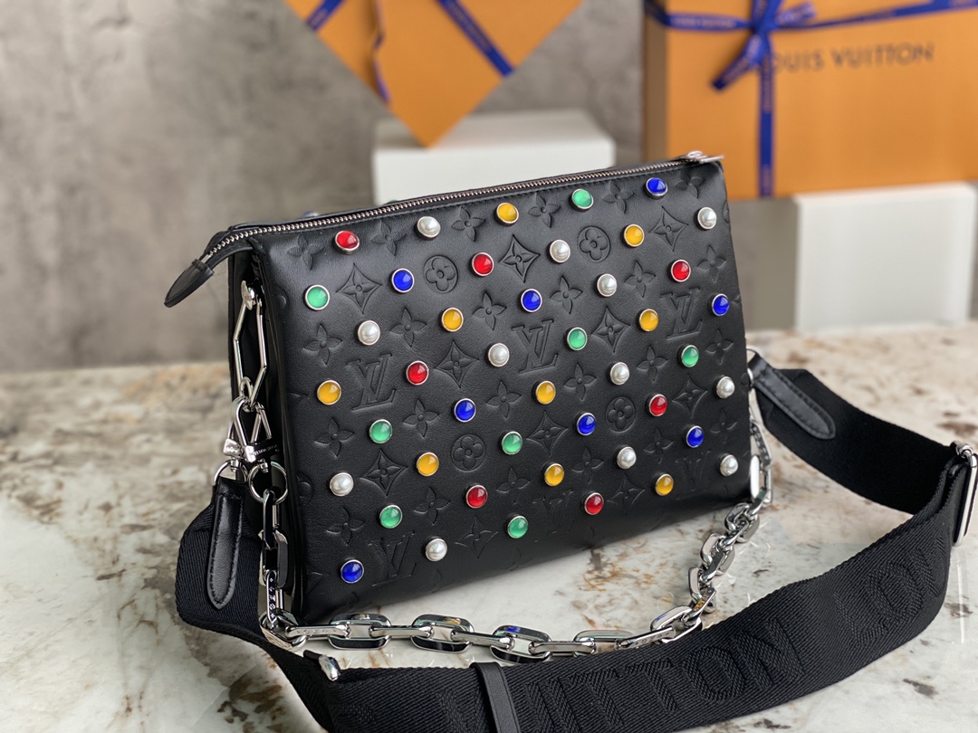 [TOP] Louis Vuitton LV Coussin Bag Vuittamins Capsule Collection 26x20x12cm - Black