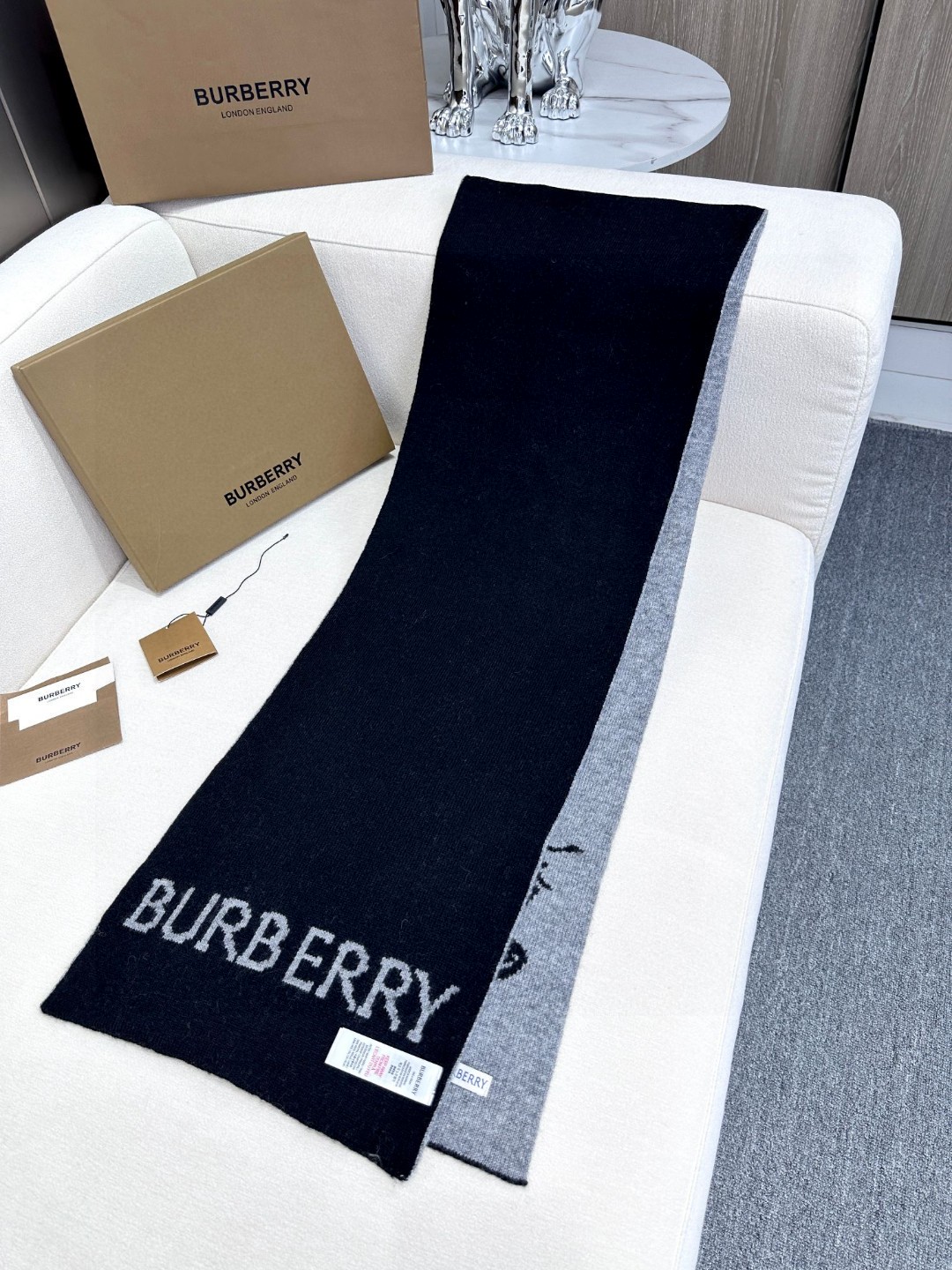 [TOP] BURBERRY Cashmere Scarf 30x180cm - 3 Colors