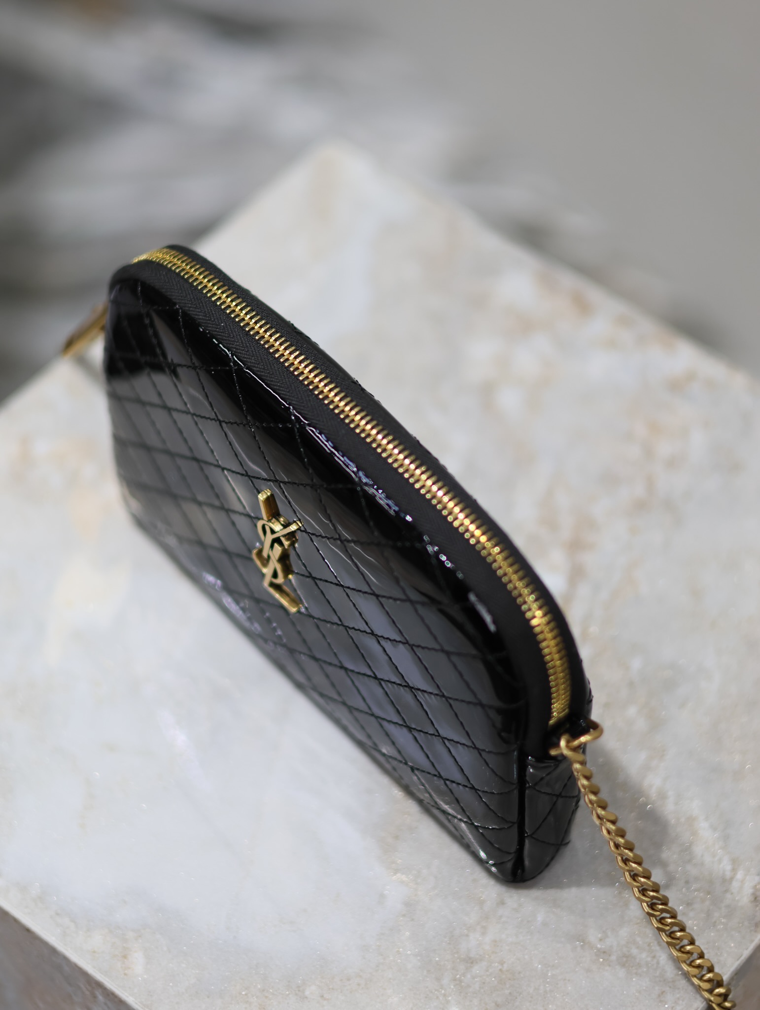 [TOP] Yves Saint Laurent YSL Gaby Bag Patent Leather 19x3x3.5cm - Black&GHW