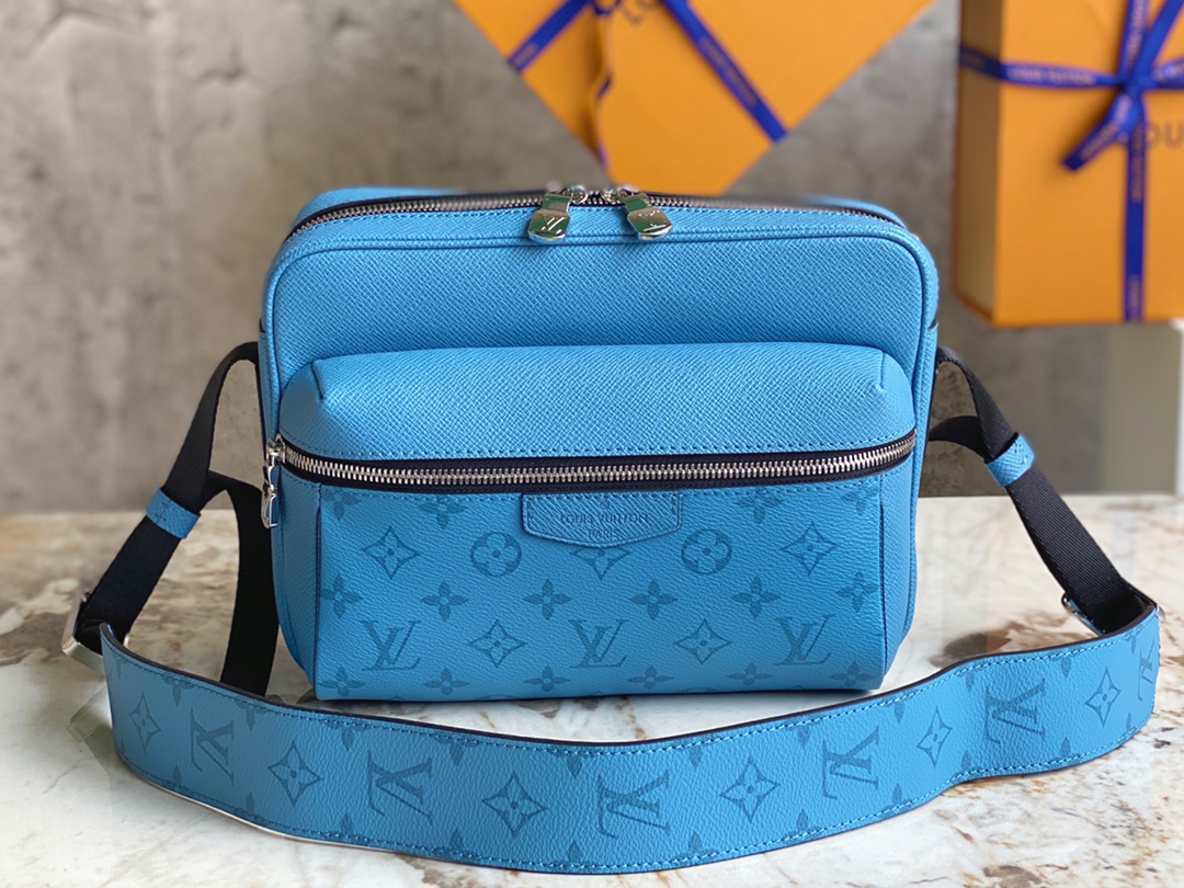 [TOP] Louis Vuitton LV Men's Outdoor Messenger Bag Taïga Leather & Monogram Canvas 29.5x20.0x10.5cm - Blue