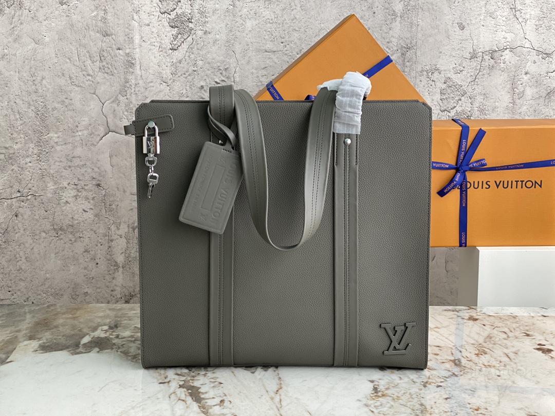 [TOP] Louis Vuitton LV Men's Aerogram Tote Bag 36.5x34x13CM - 2 Color