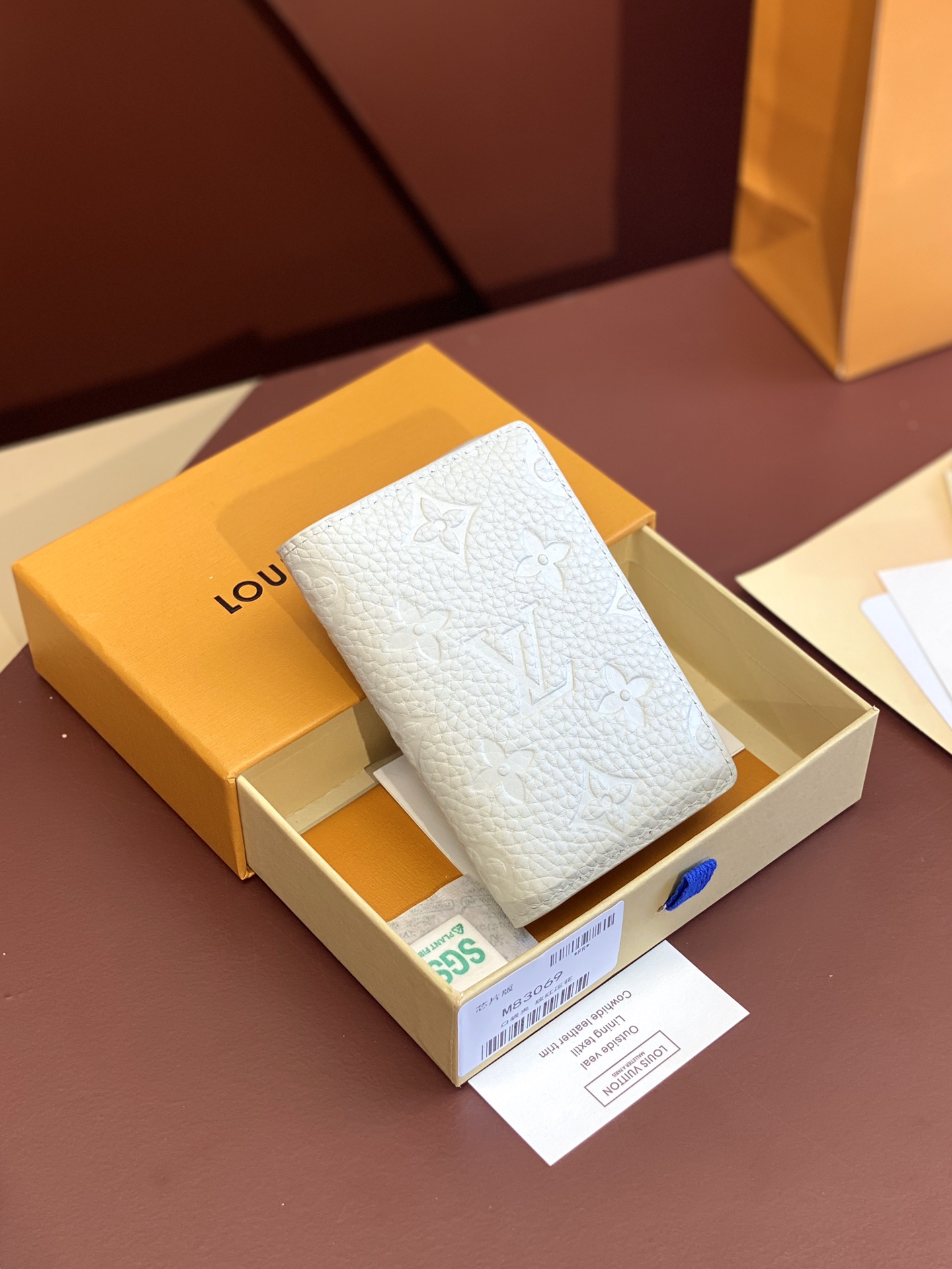 [TOP] Louis Vuitton LV Taurillon Card Bag Monogram Cowhide 11*7.5*1cm - White