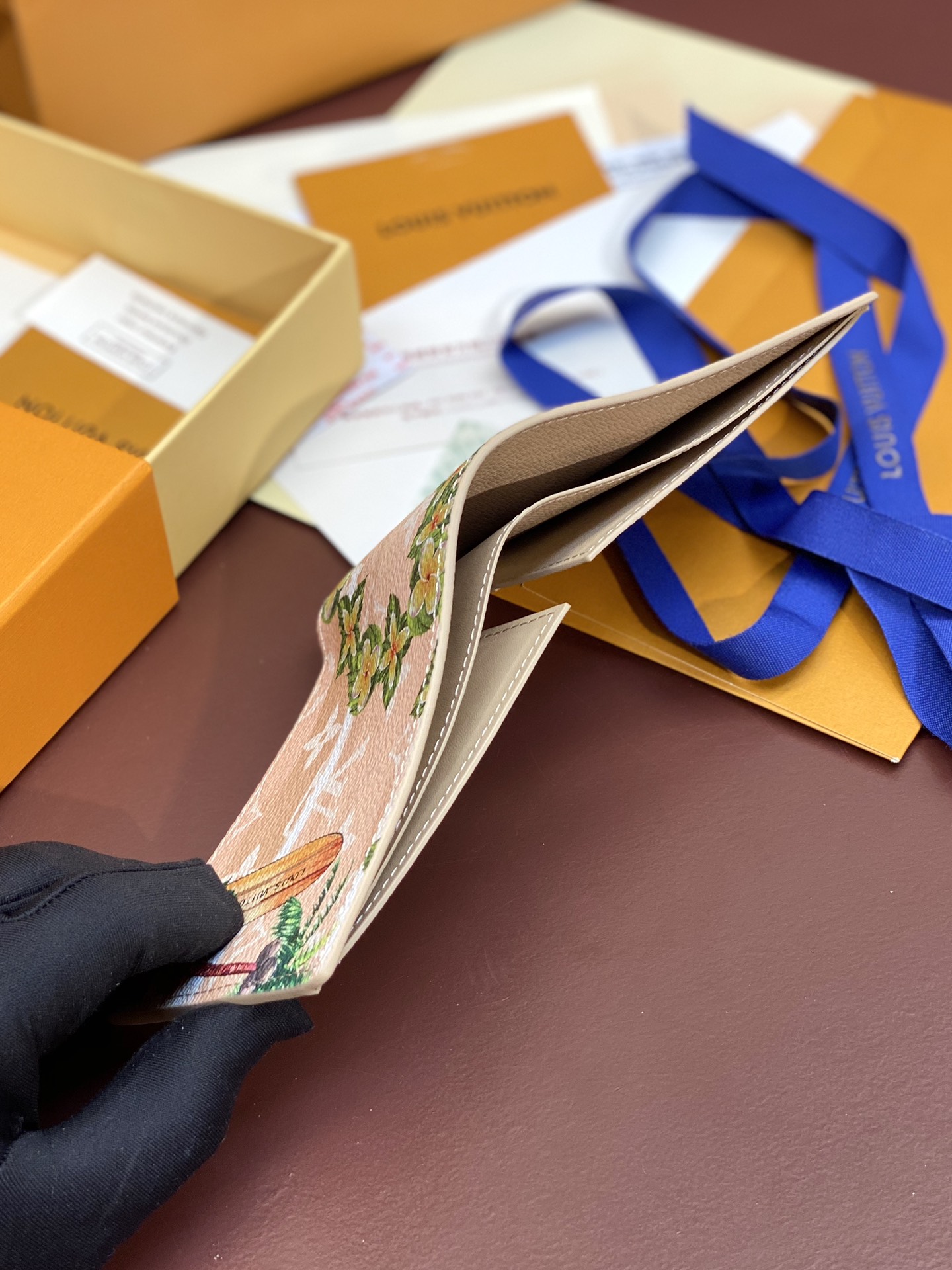 [TOP] Louis Vuitton LV  Monogram Surfin Wallet 11x8.5x2cm - Khaki