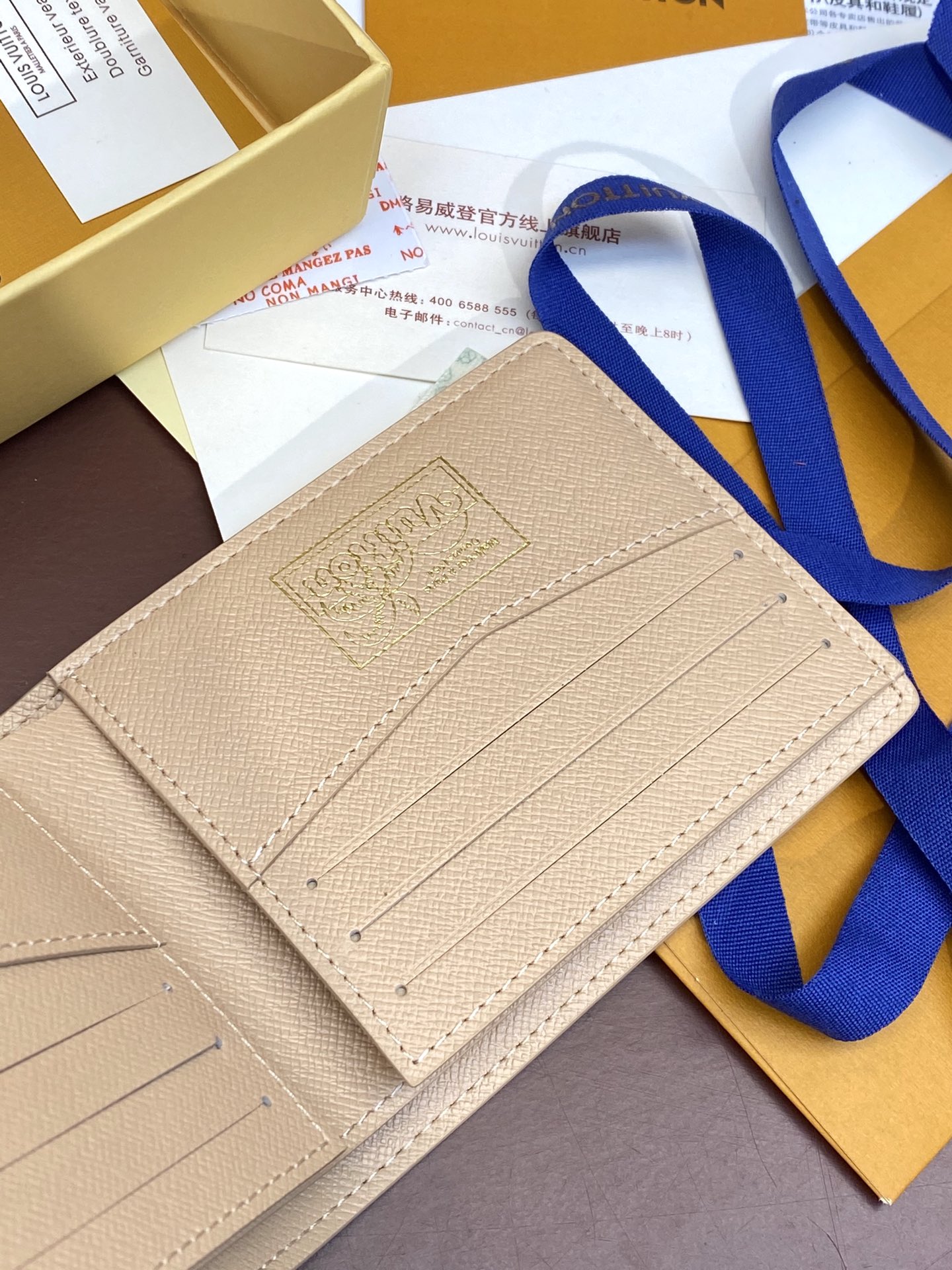 [TOP] Louis Vuitton LV  Monogram Surfin Wallet 11x8.5x2cm - Khaki