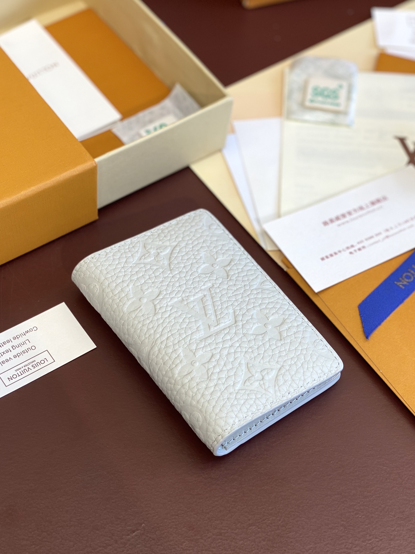 [TOP] Louis Vuitton LV Taurillon Card Bag Monogram Cowhide 11*7.5*1cm - White