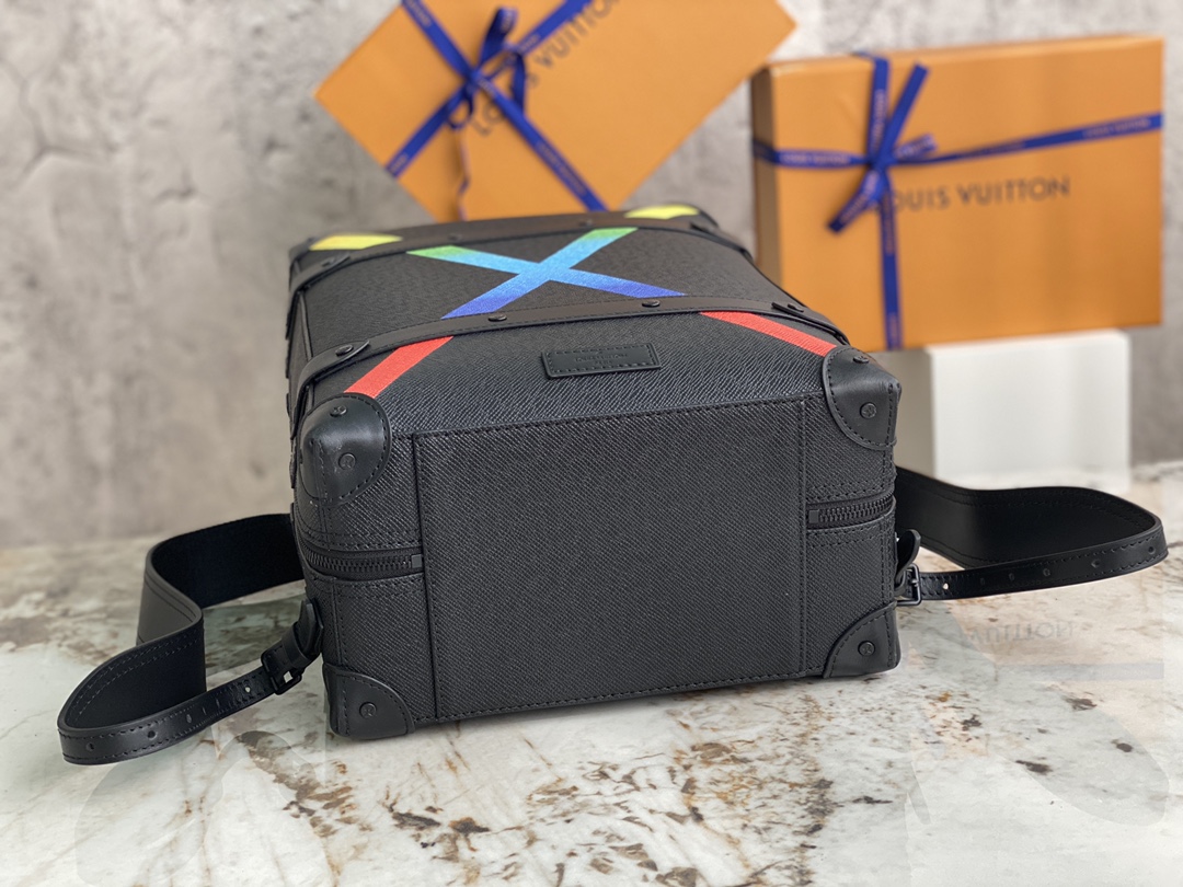 [TOP] Louis Vuitton LV Men's Soft Trunk Backpack 26x37x14cm - Black