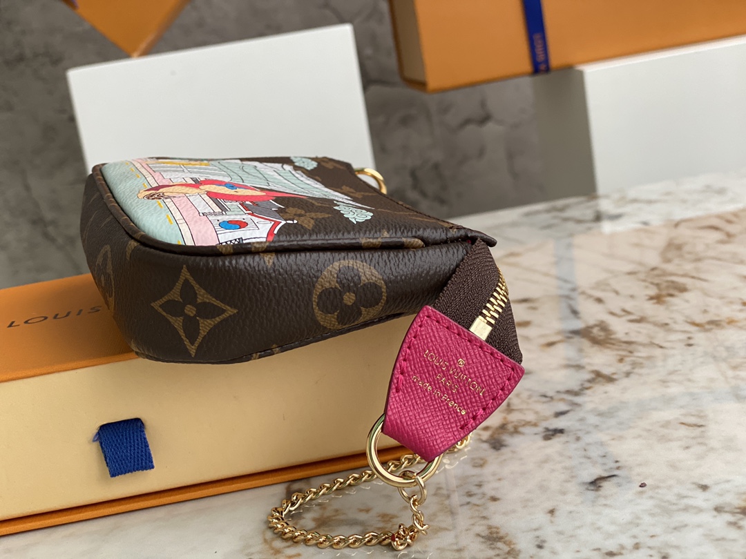 [TOP] Louis Vuitton LV Vivienne Holidays 2022 Mini Pochette Accessoires Bag 15.5x10.5x4cm - Brown