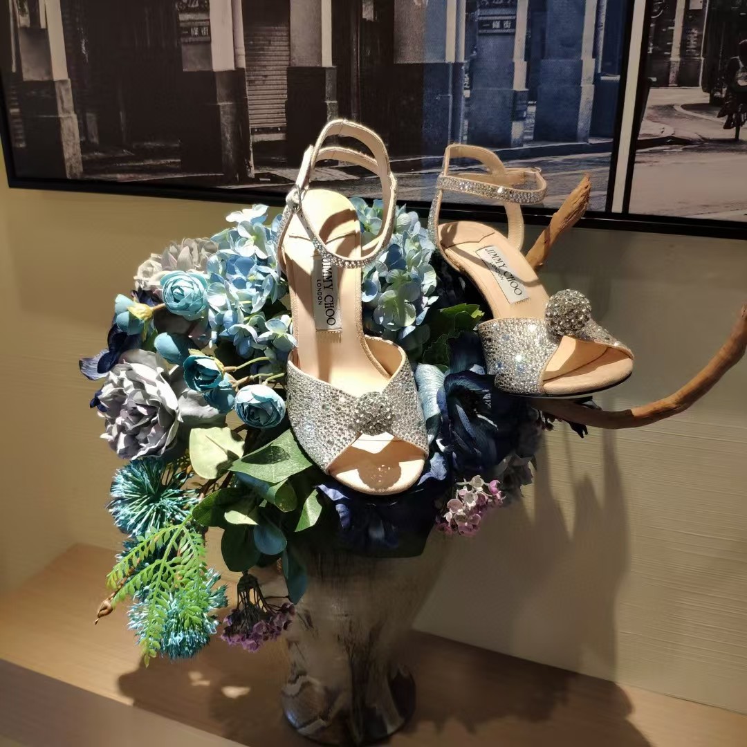 [TOP] Jimmy Choo Nude Suede Sandals with Hotfix Crystals - Sliver