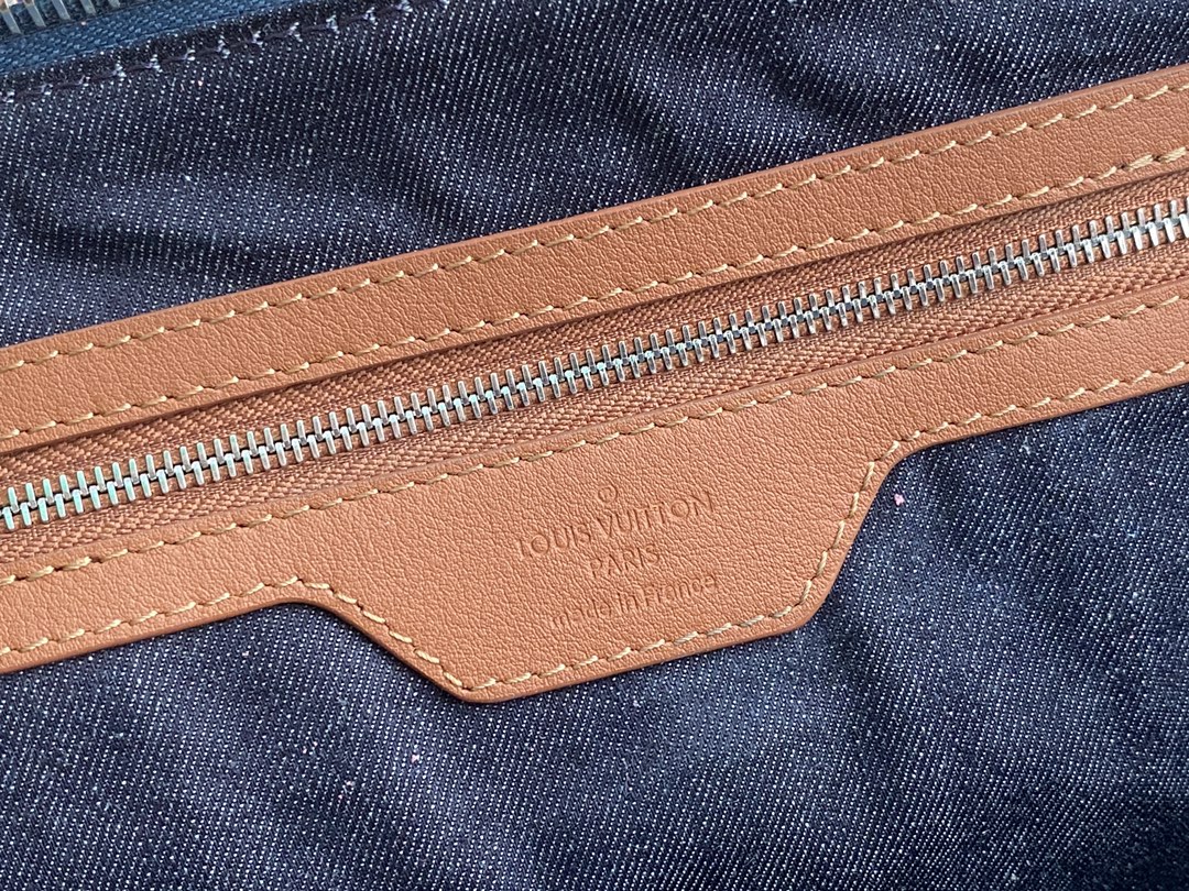 [TOP] Louis Vuitton LV Keepall BANDOULIÈRE 50 Travel Bag Taurillon Leather 50 x 29 x 23 cm - Denim