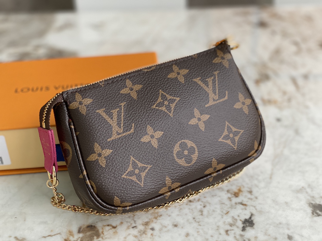 [TOP] Louis Vuitton LV Vivienne Holidays 2022 Mini Pochette Accessoires Bag 15.5x10.5x4cm - Brown