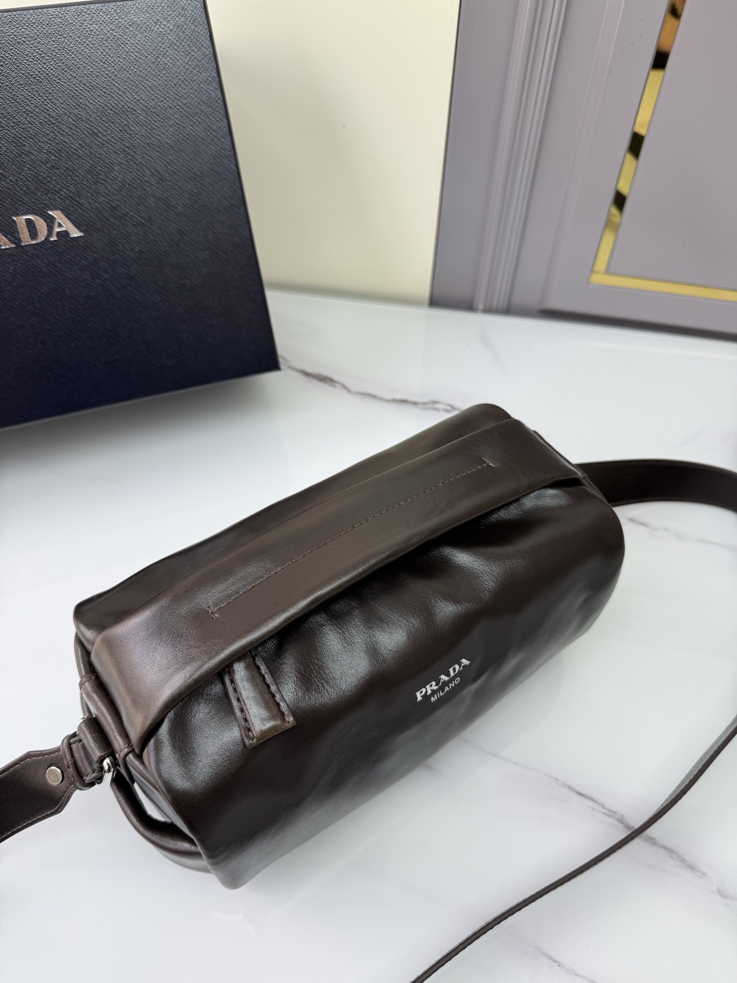 [TOP] PRADA Boston Bag Oil Wax Leather 24x11x11cm - Chocolate