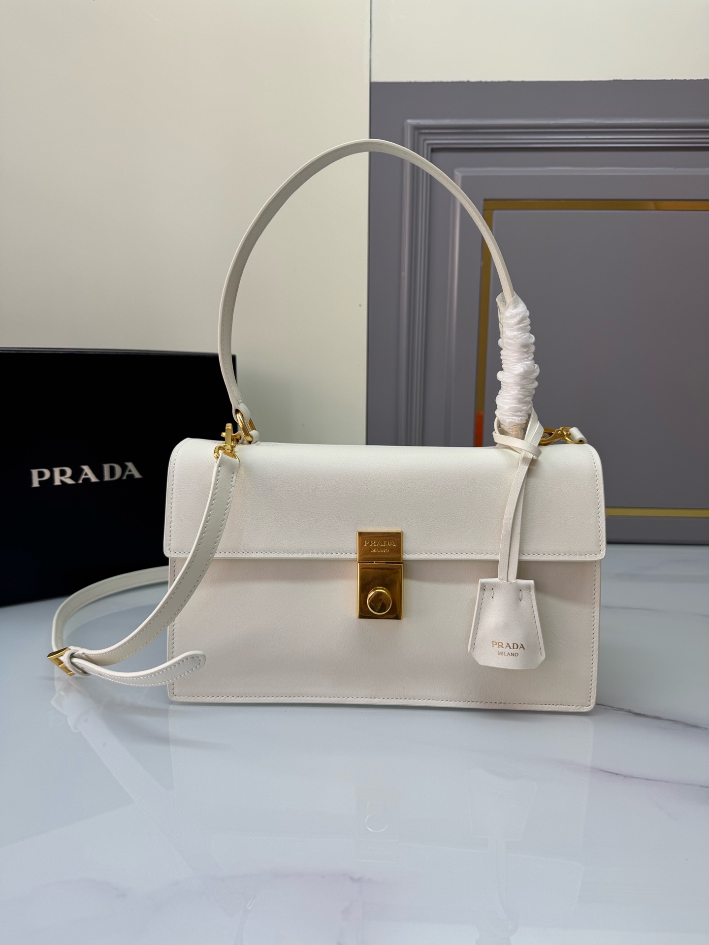 [TOP] PRADA Soft Sound Handbag Cowhide&Lnner Soft Sheepskin 28x17x11cm - 3 Colour