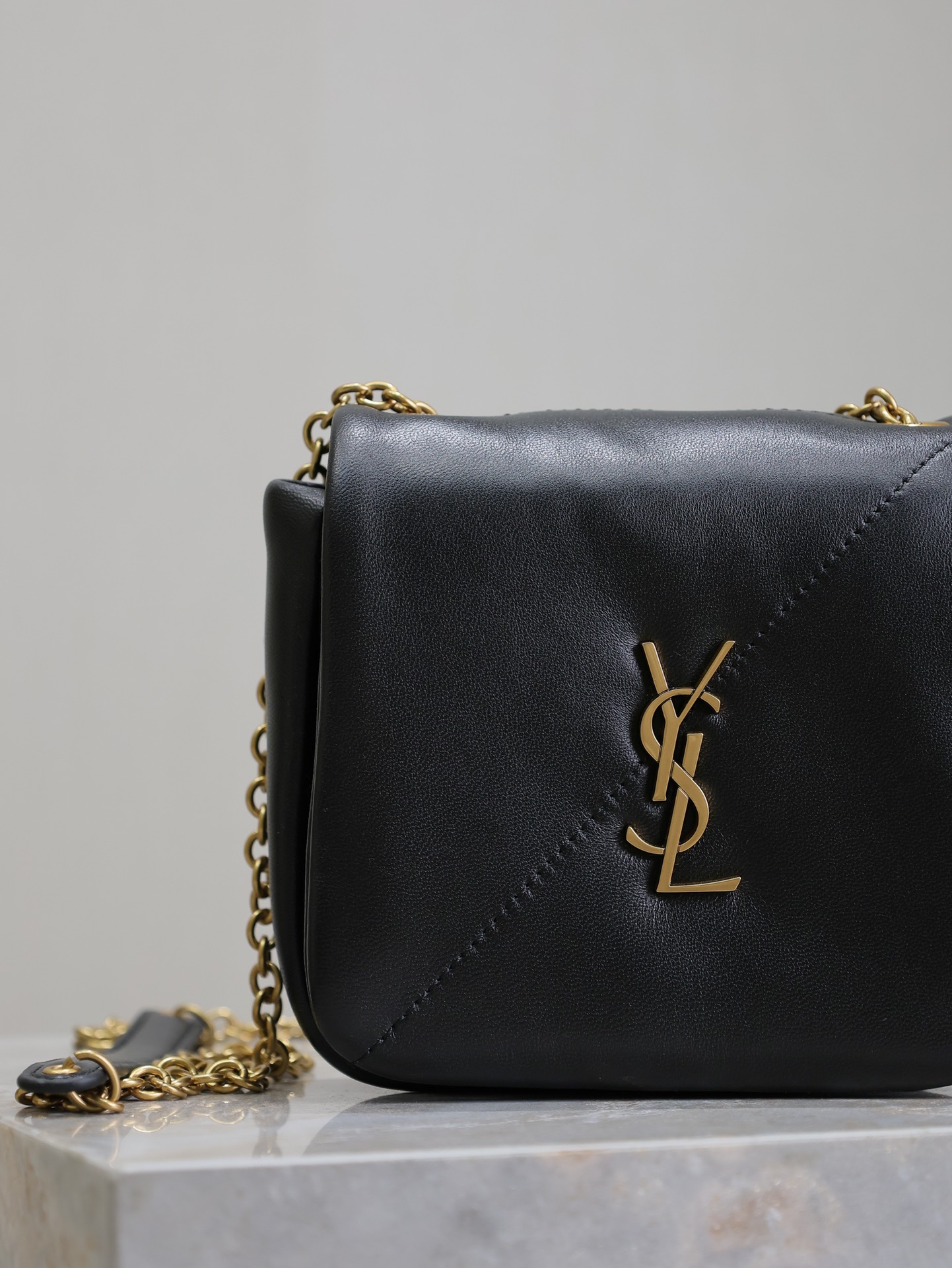 [TOP] Yves Saint Laurent YSL Jamie 4.3 Bag 16x11x4cm/29x21x9.5cm - Black & GHW