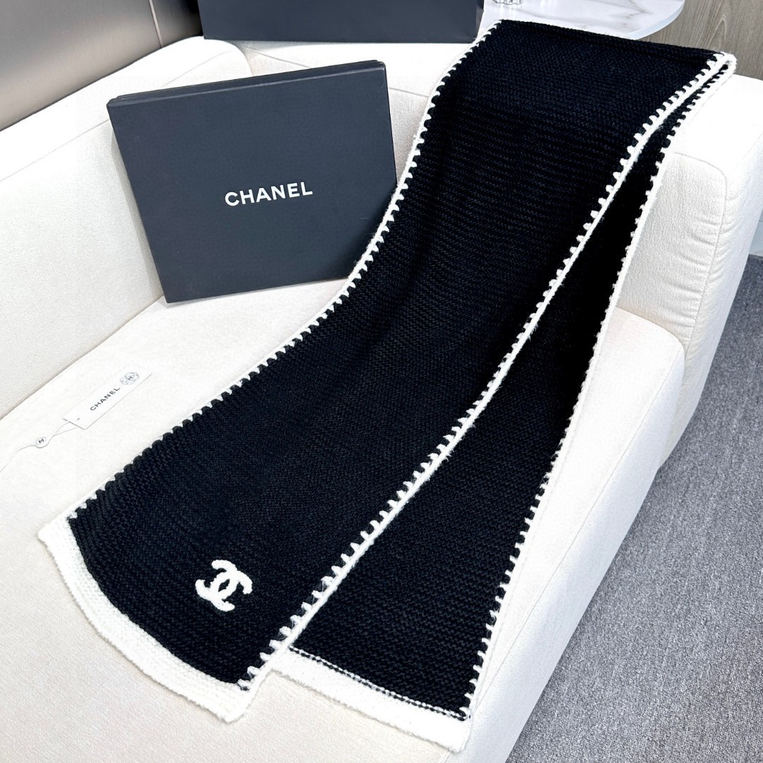 [TOP] CHANEL Cashmere Scarf 200x70 cm - 2 Colors