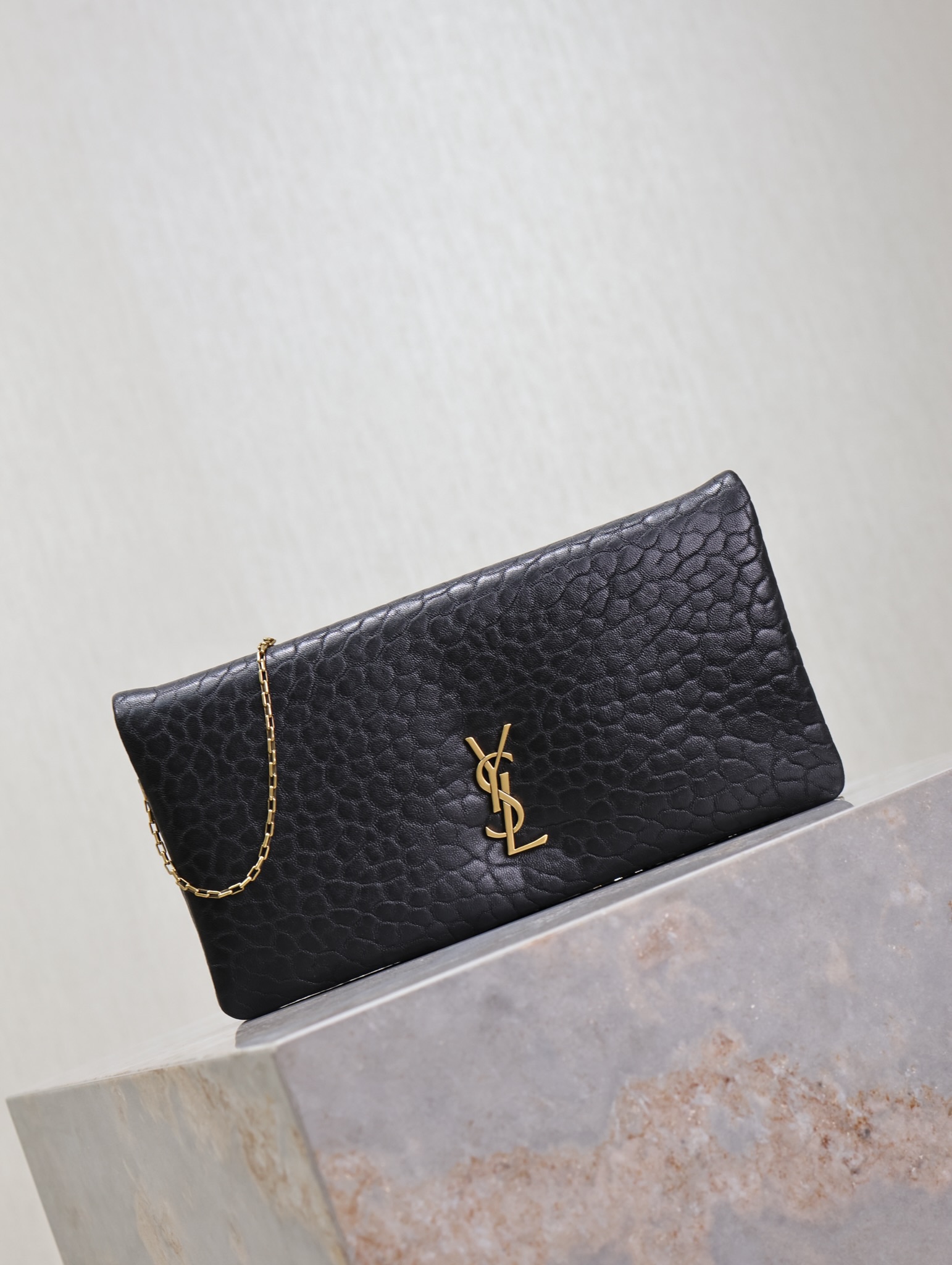 [TOP] Yves Saint Laurent YSL Calypso Bag 24x20x3cm - Black /White& GHW