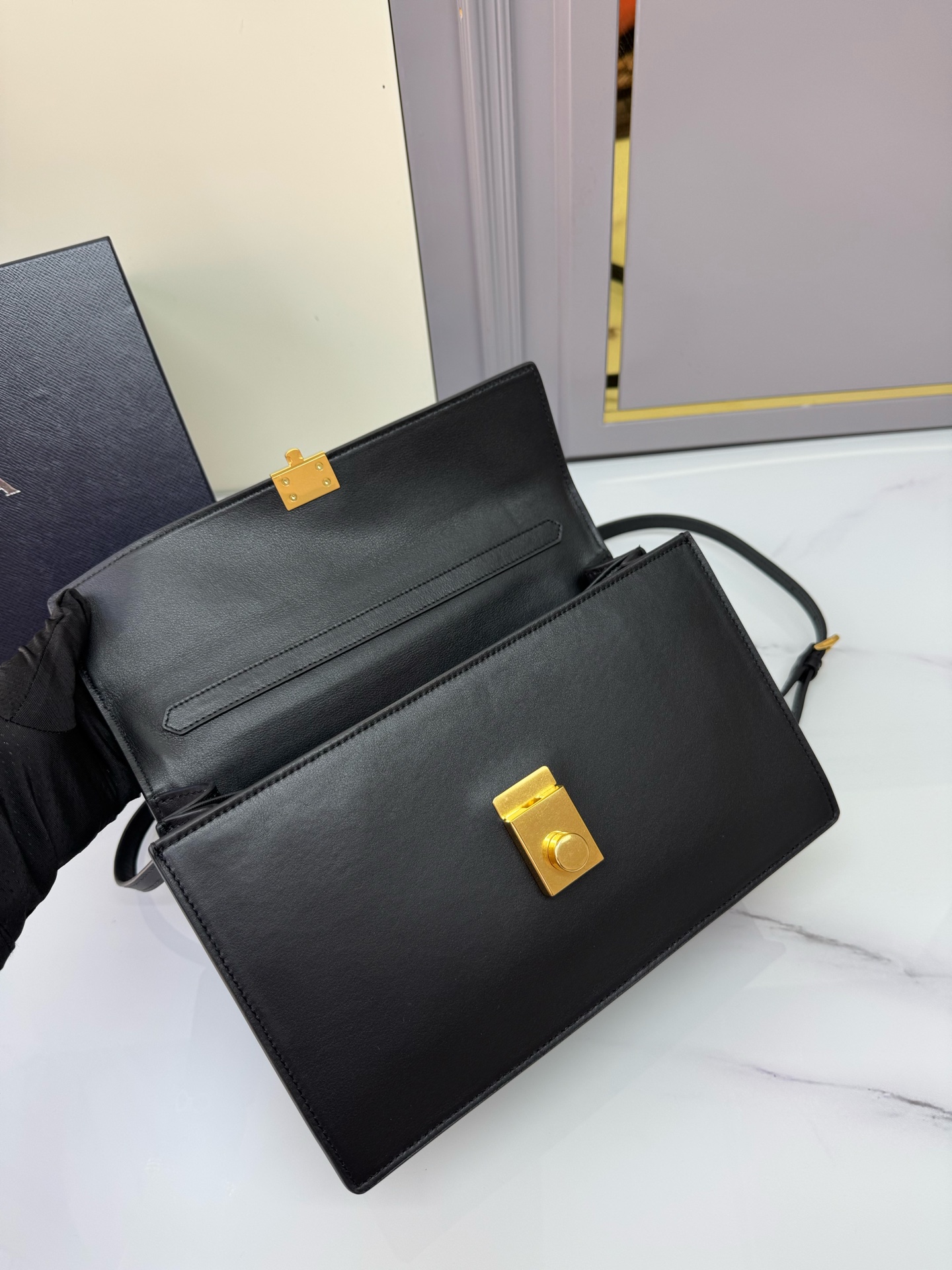 [TOP] PRADA Soft Sound Handbag Cowhide&Lnner Soft Sheepskin 28x17x11cm - 3 Colour