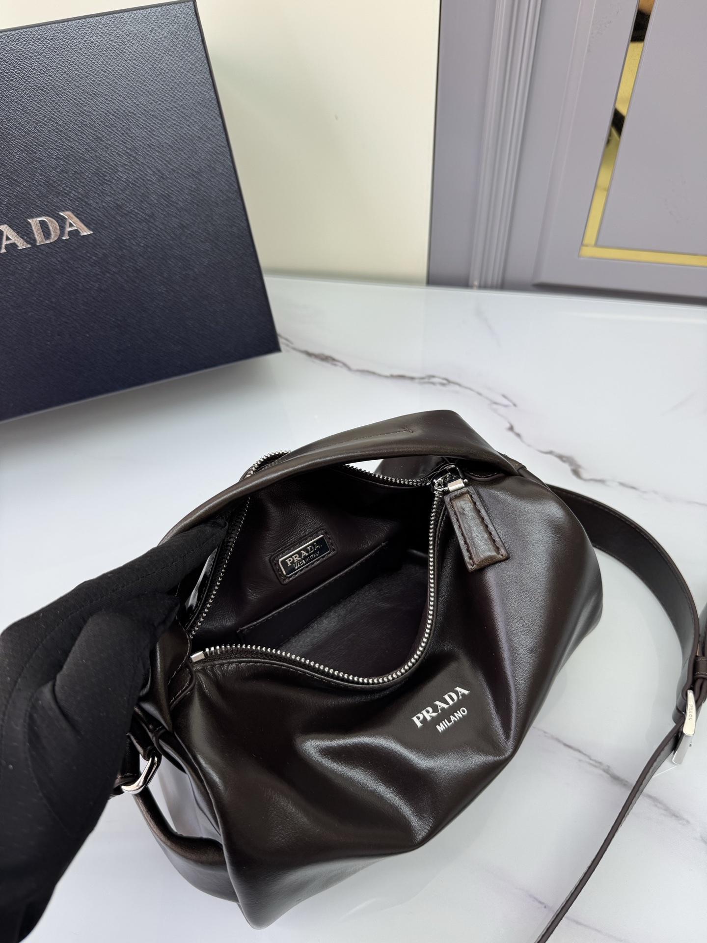 [TOP] PRADA Boston Bag Oil Wax Leather 24x11x11cm - Chocolate