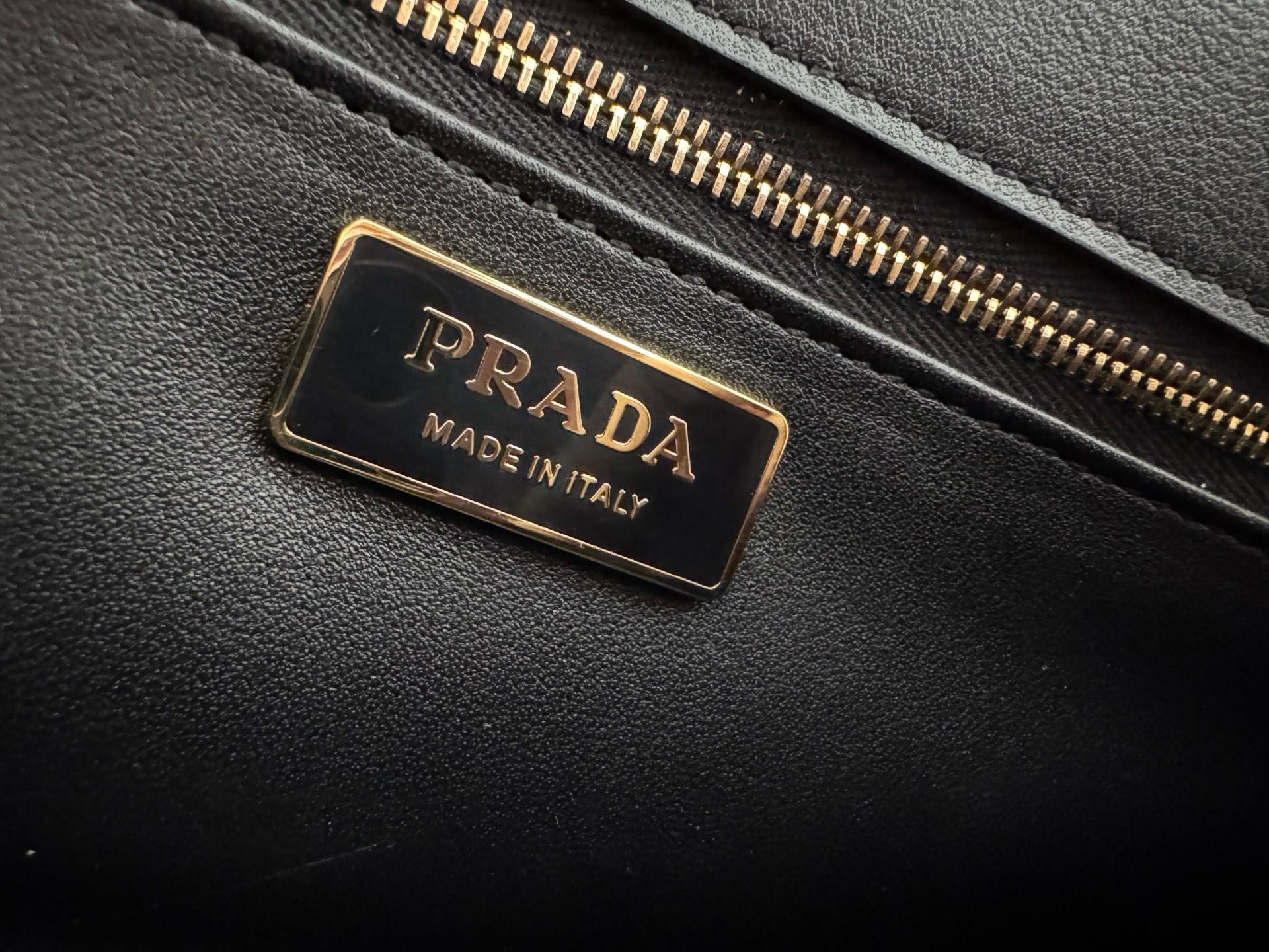 [TOP] PRADA Soft Sound Handbag Cowhide&Lnner Soft Sheepskin 28x17x11cm - 3 Colour