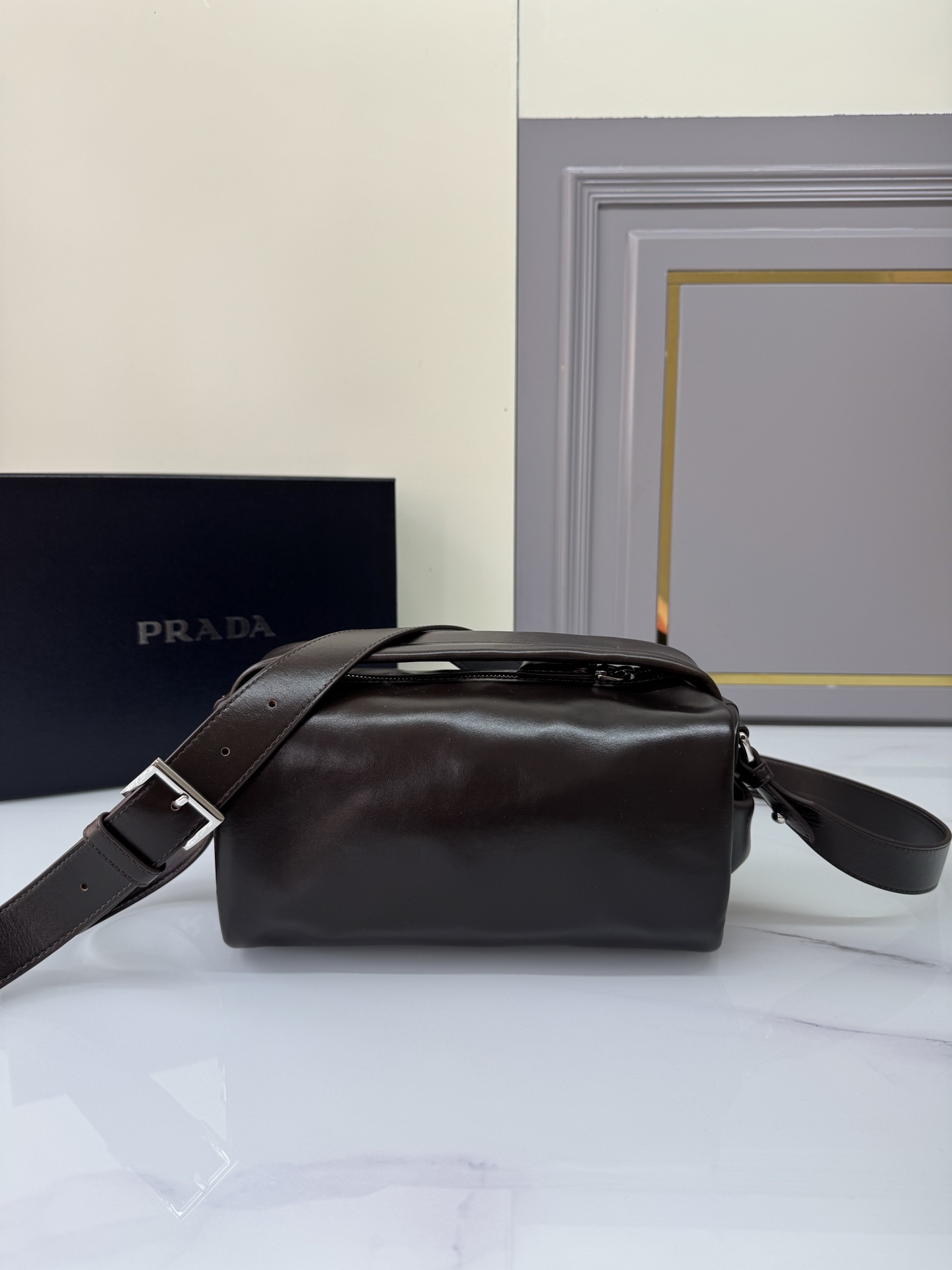 [TOP] PRADA Boston Bag Oil Wax Leather 24x11x11cm - Chocolate
