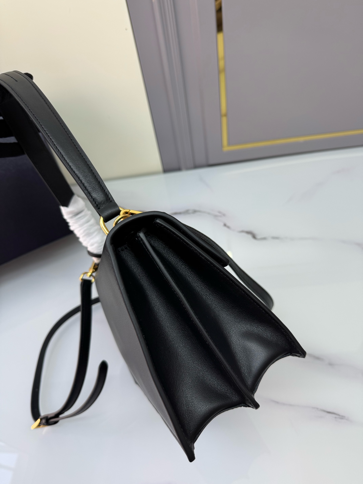 [TOP] PRADA Soft Sound Handbag Cowhide&Lnner Soft Sheepskin 28x17x11cm - 3 Colour