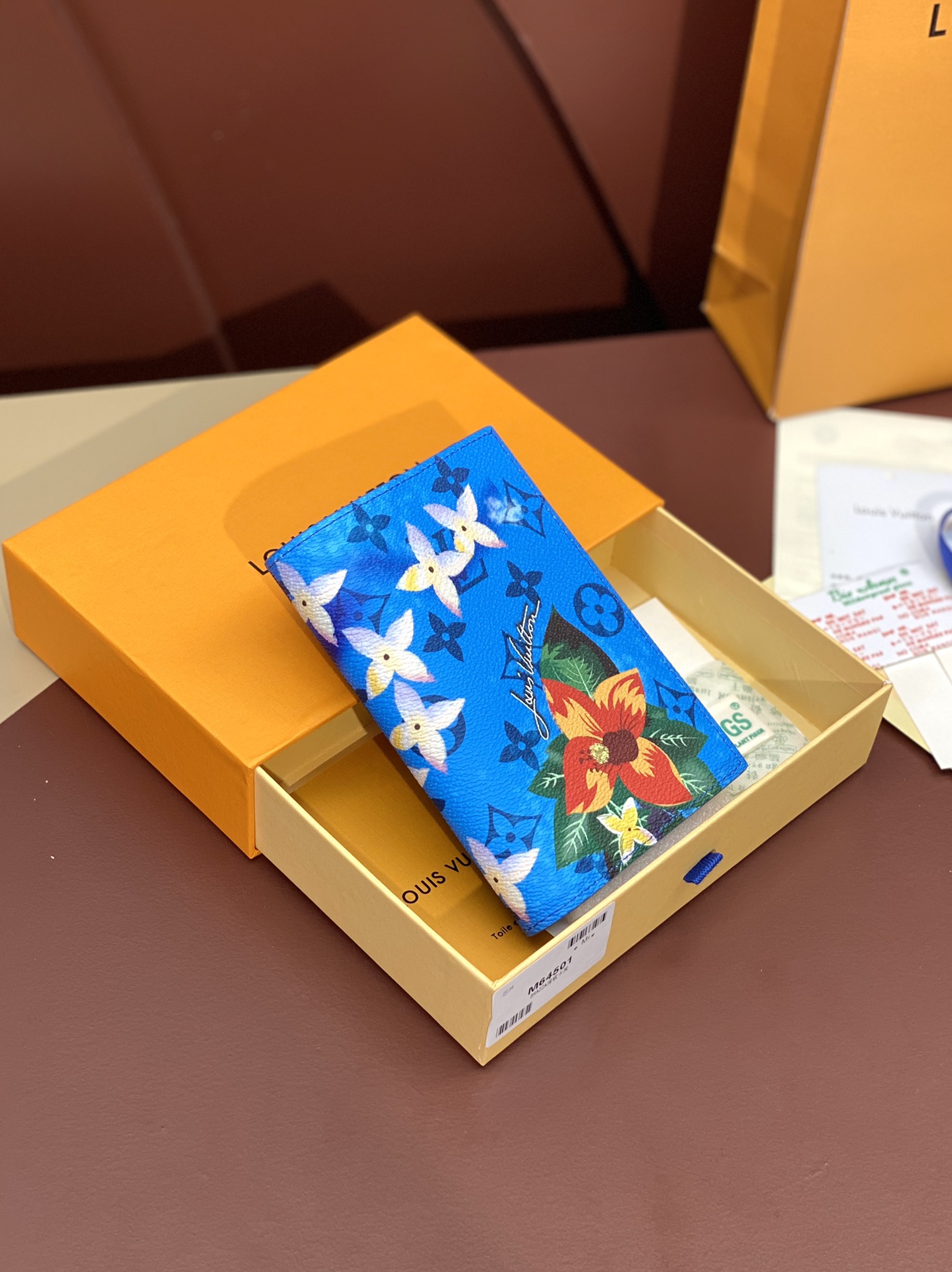 [TOP] Louis Vuitton LV Monogram Eclipse Passport Holder 10*14*2.5 cm - Blue