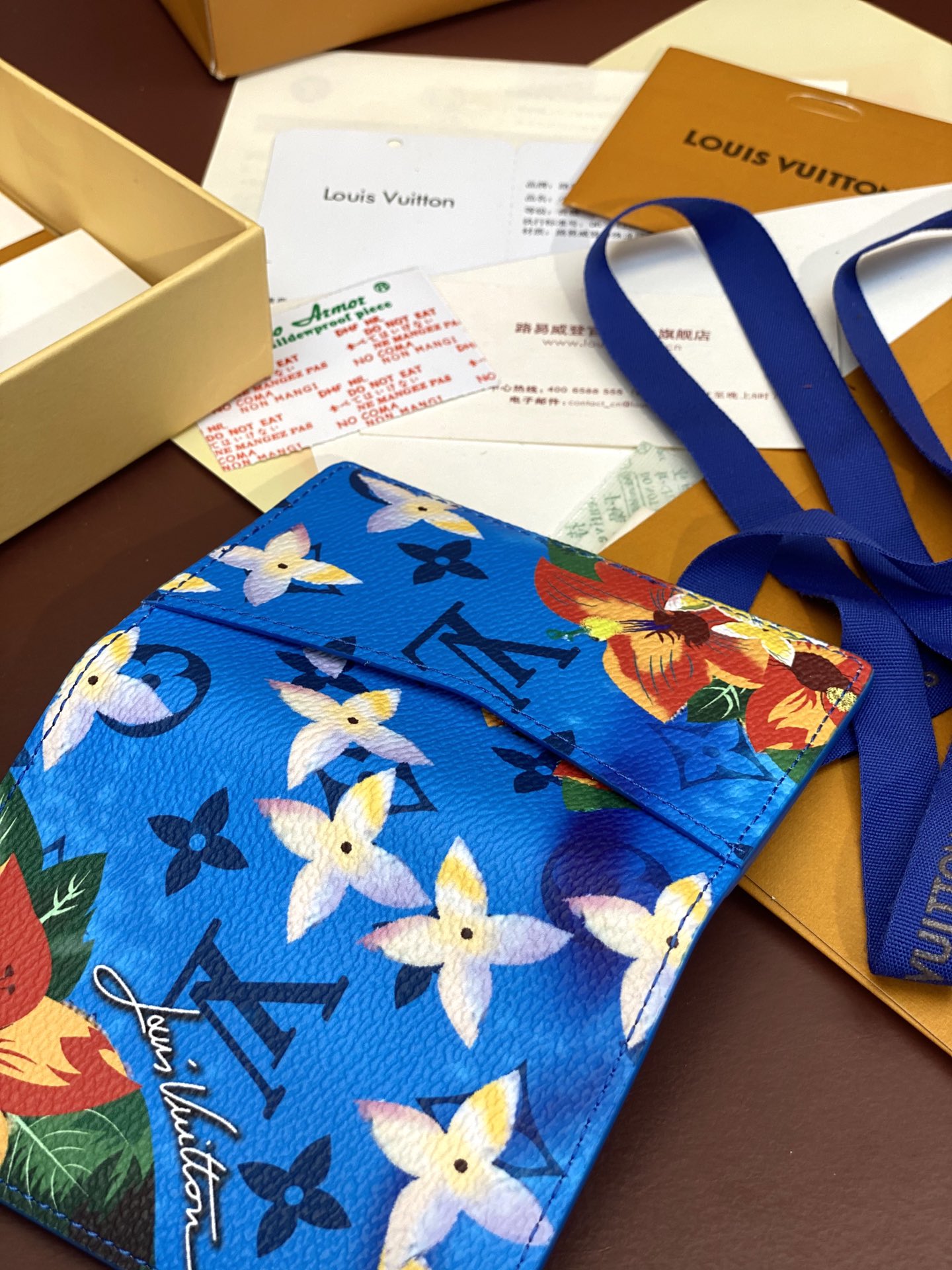 [TOP] Louis Vuitton LV Monogram Surfin Card Holder 7.5*11.1*1cm - Blue