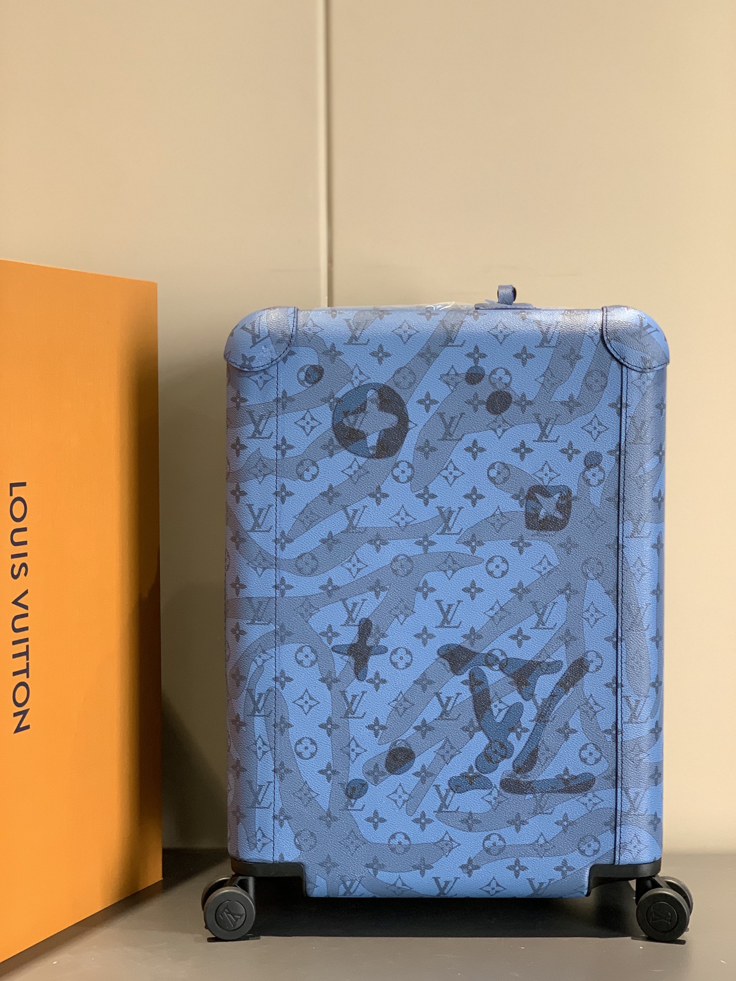 [TOP] Louis Vuitton LV Rolling Luggage Horizon 38.0 x 55.0 x 21.0 cm - Blue