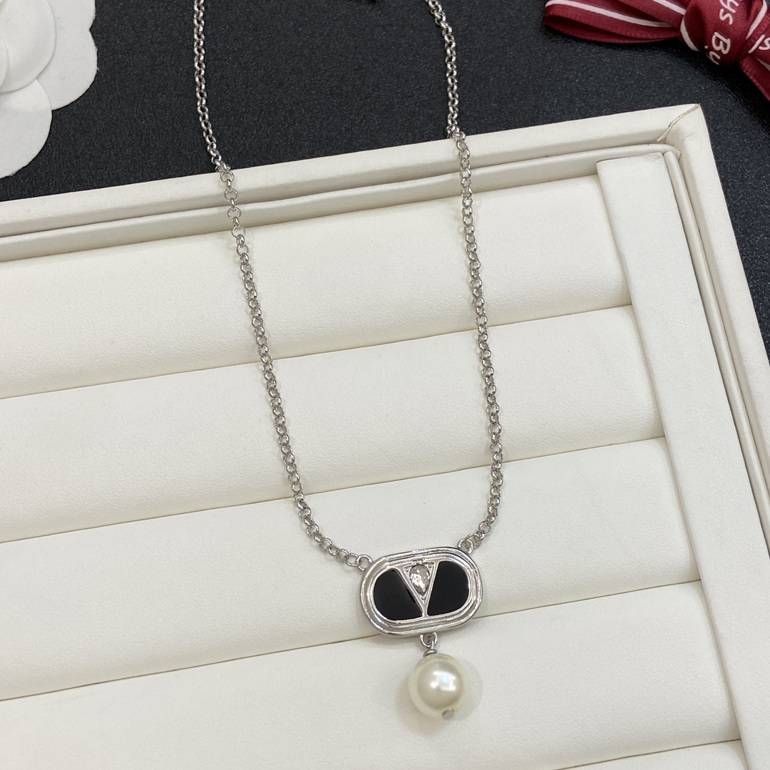 [TOP] VALENTINO Necklaces - 2 Colors