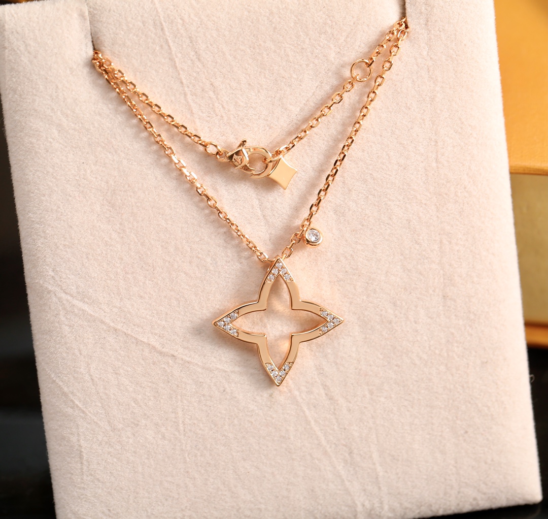 [TOP] Louis Vuitton LV Silhouette Blossom Pendant Necklace - 2 Color