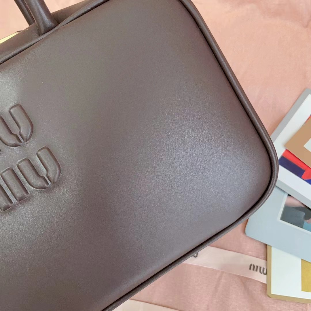 [TOP] Miu Miu Briefcase Calfskin 29x17x9cm - Dark Brown
