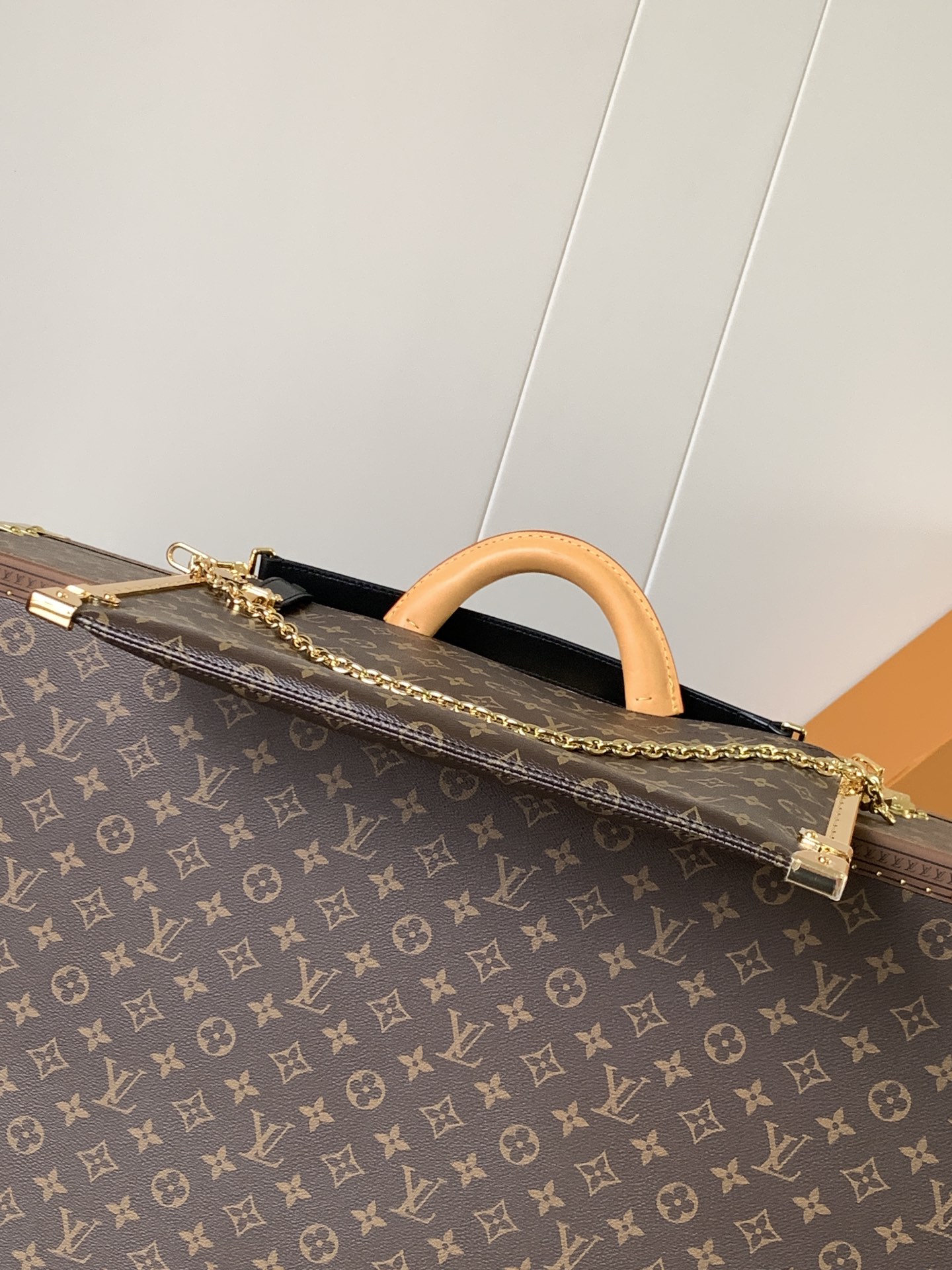 [TOP] Louis Vuitton LV Lucky Trunk Bag Monogram 38x23x1cm - Brown