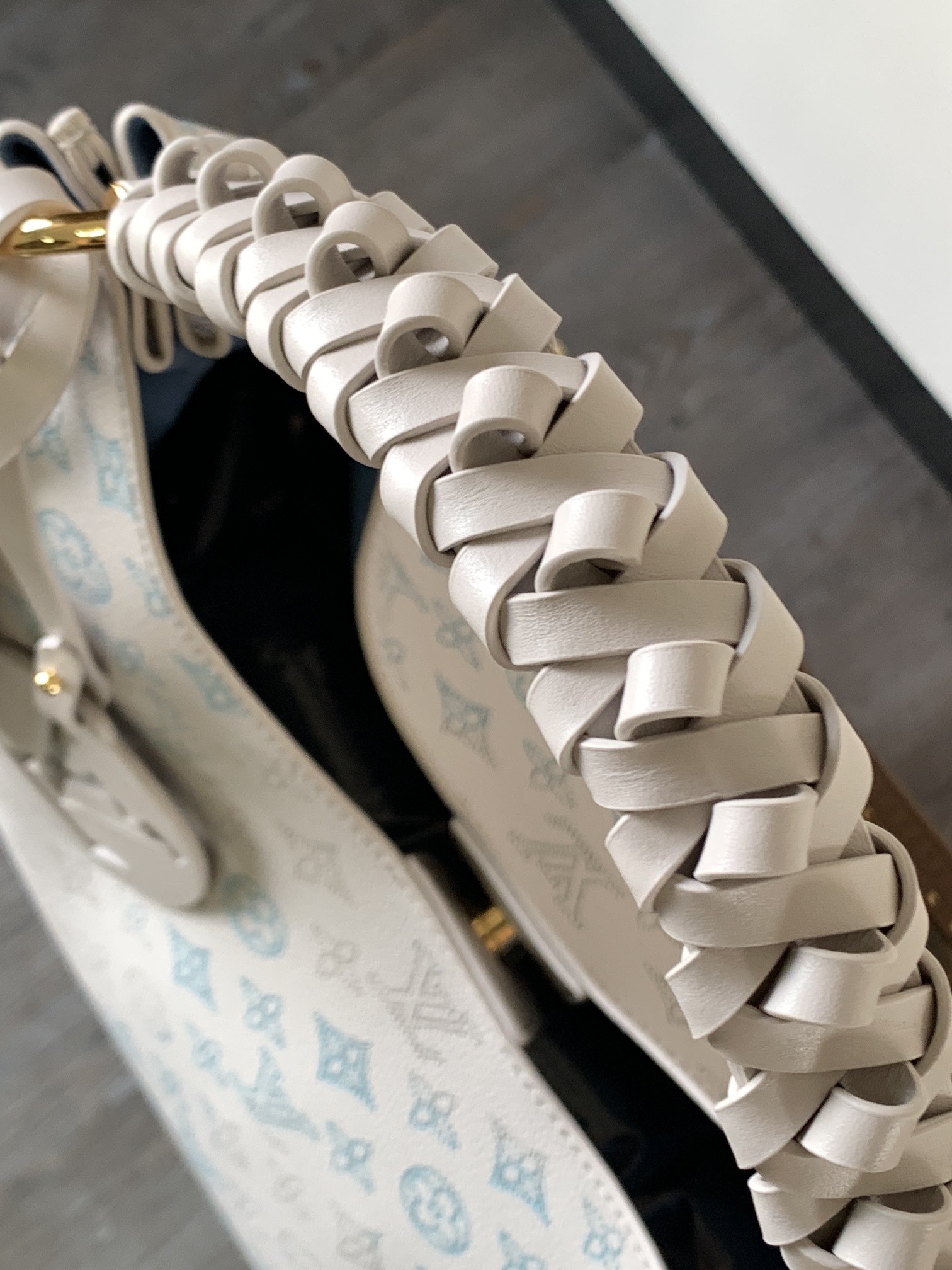 [TOP] Louis Vuitton LV Sac Carmel Bag 40x17x35cm - Light Blue