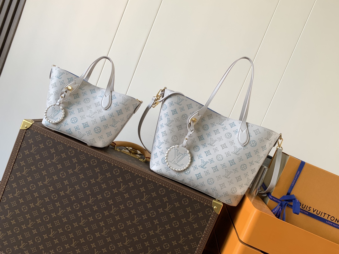 [TOP] Louis Vuitton LV Blossom Tote Bag 22x14x16cm/30x28x16cm - Light Blue