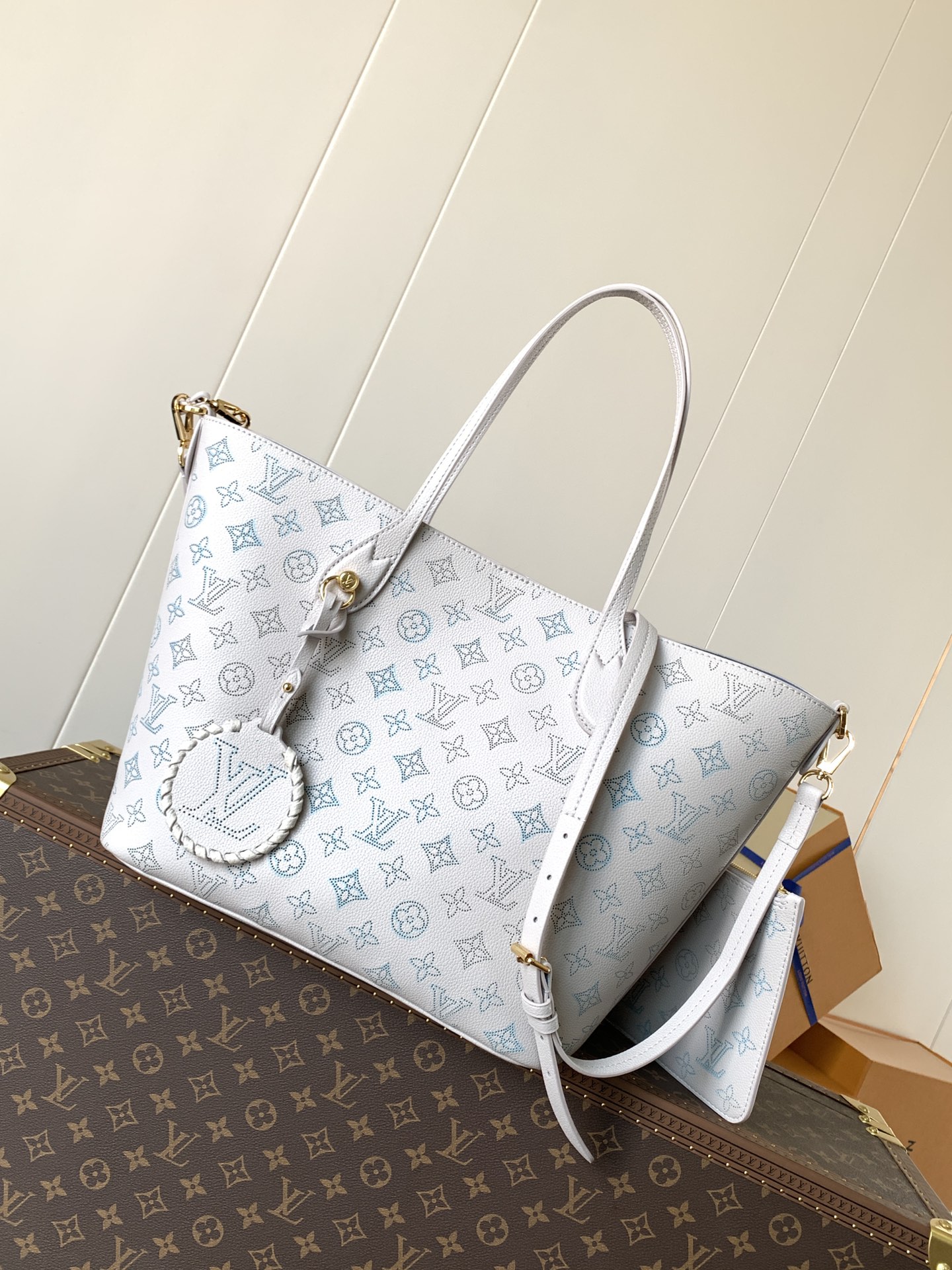 [TOP] Louis Vuitton LV Blossom Tote Bag 22x14x16cm/30x28x16cm - Light Blue