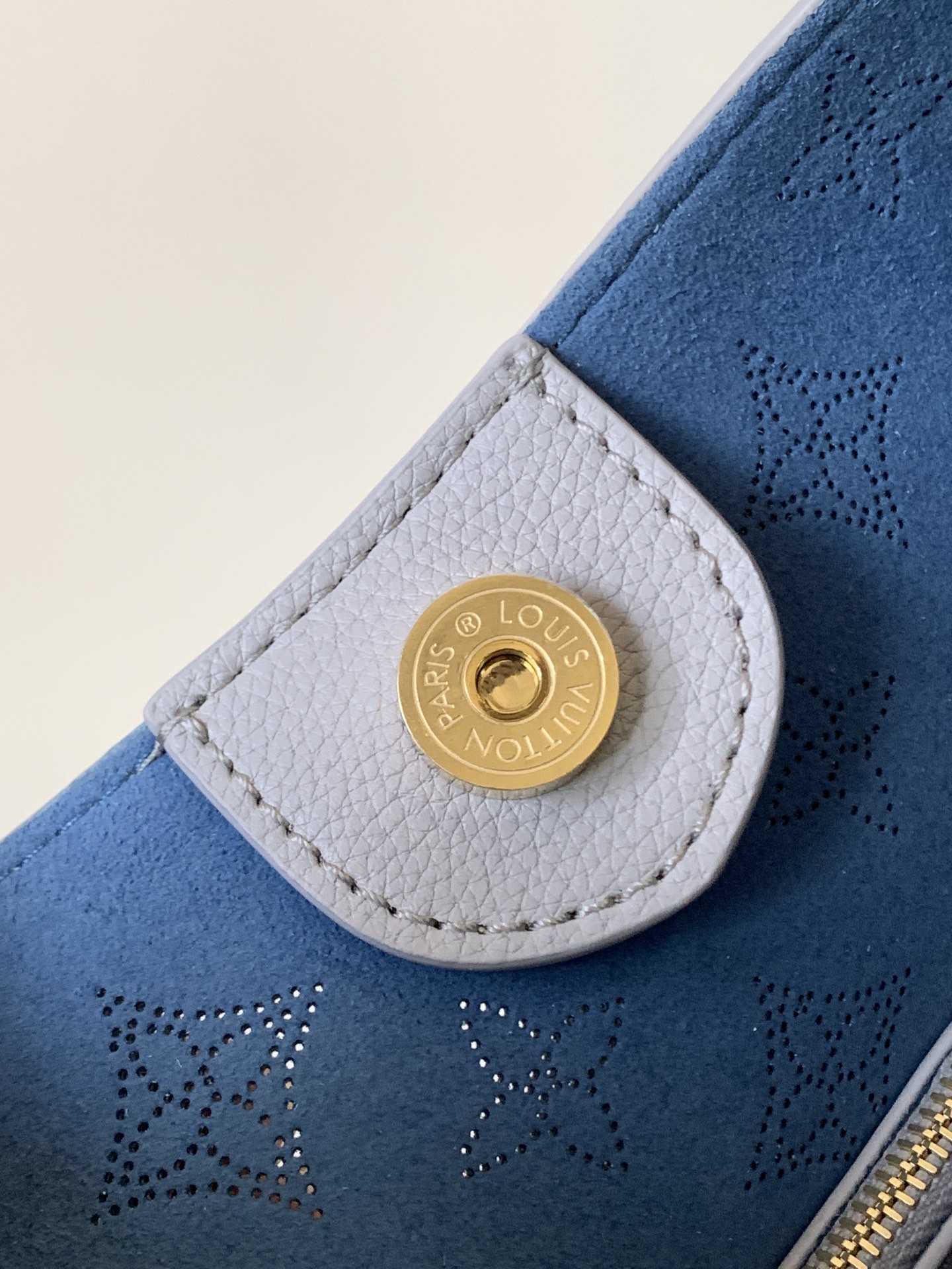 [TOP] Louis Vuitton LV Sac Carmel Bag 40x17x35cm - Light Blue