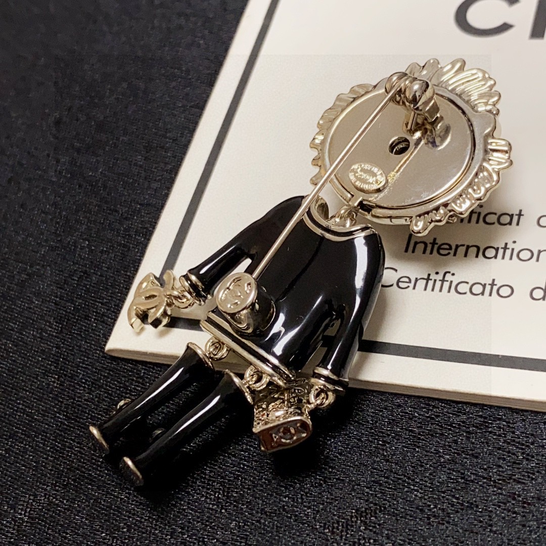 [TOP] CHANEL Coco Lion  Brooch - Black