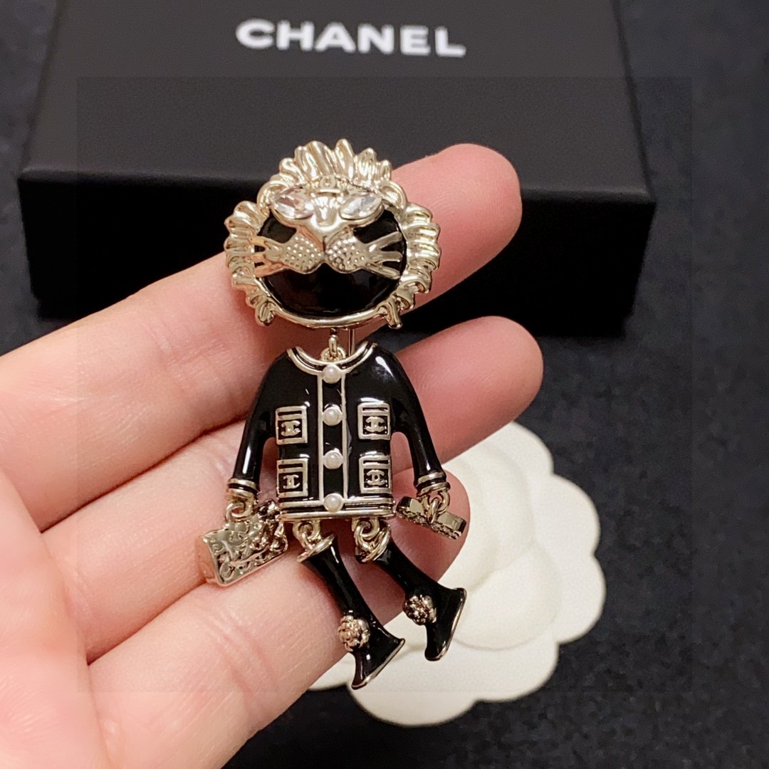 [TOP] CHANEL Coco Lion  Brooch - Black