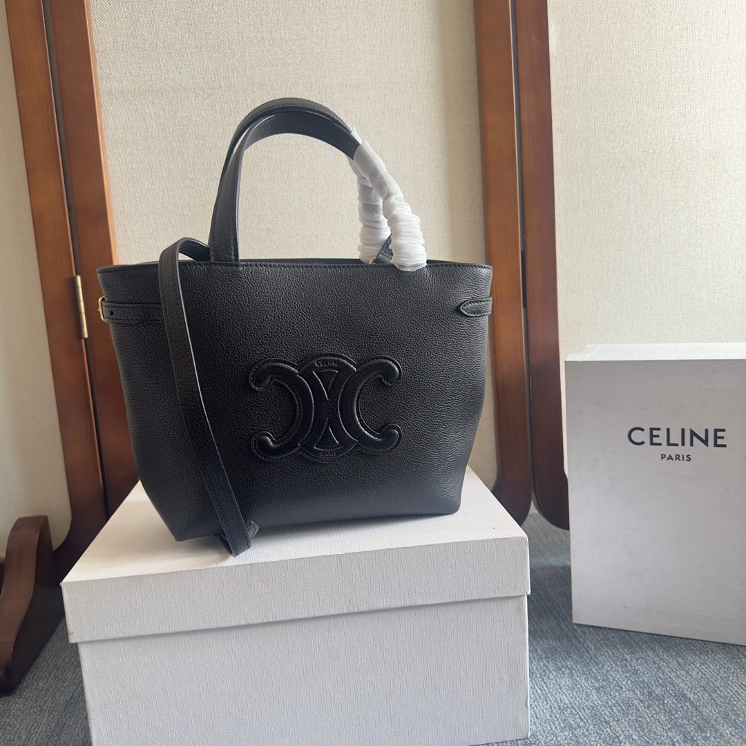 [TOP] CELINE CABAS ANAIS CUIR TRIOMPHE Bag 20.5 x 9 x 19 CM - 4 Colour