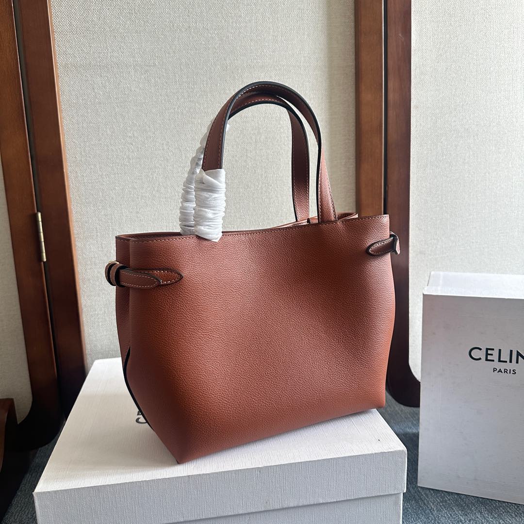 [TOP] CELINE CABAS ANAIS CUIR TRIOMPHE Bag 20.5 x 9 x 19 CM - 4 Colour