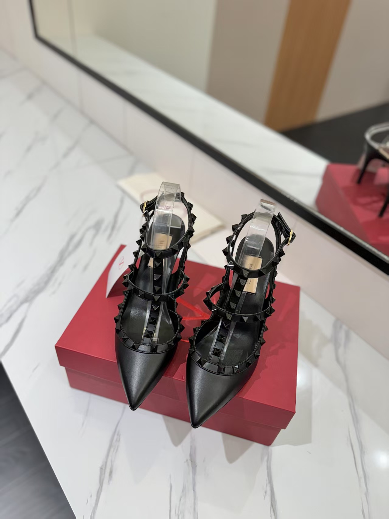 [TOP] VALENTINO Rock Studs High Heel  - Black