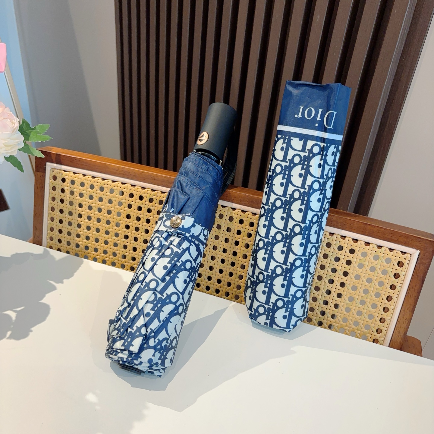 [TOP] Christian Dior Umbrella - Blue